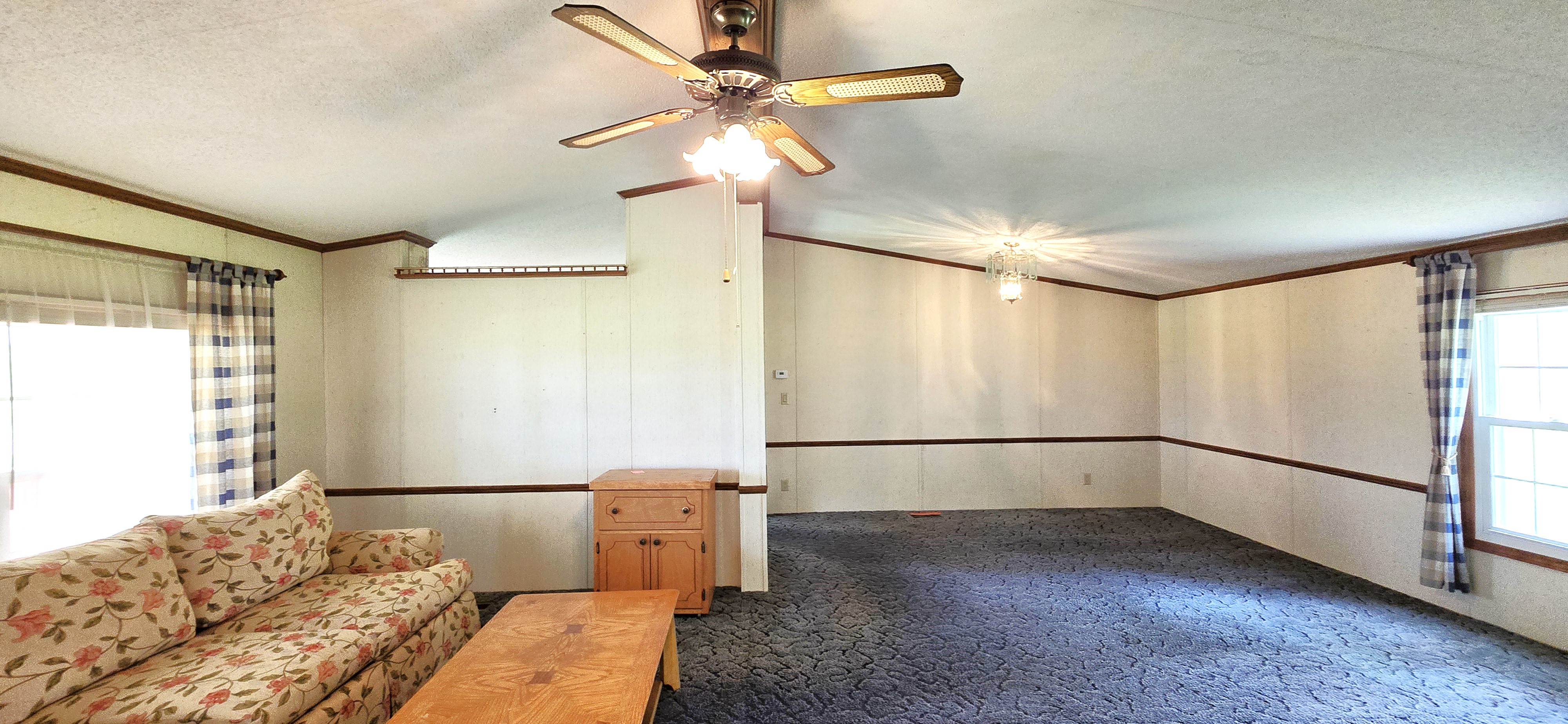 Osawatomie, Kansas, 66064, United States, 3 Bedrooms Bedrooms, ,2 BathroomsBathrooms,Residential,For Sale,1920353