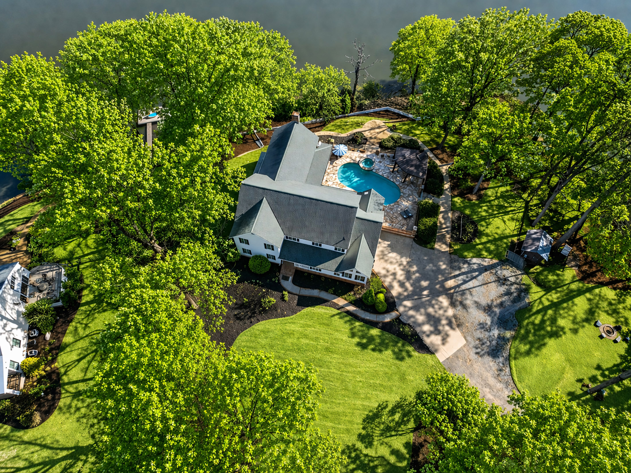  Truly Exceptional Lakeside Retreat - 物件實景
