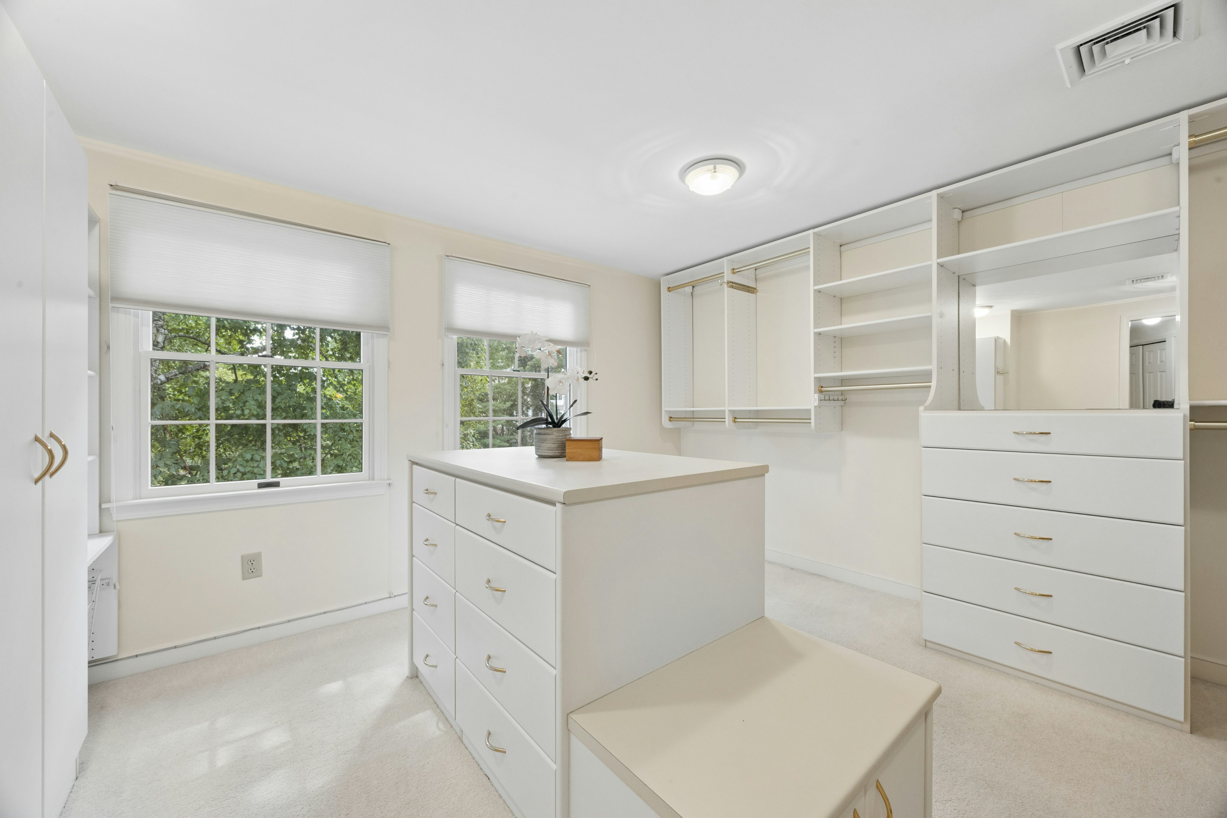  18 Lois Lane, Lexington, MA, 02420 - 物件實景