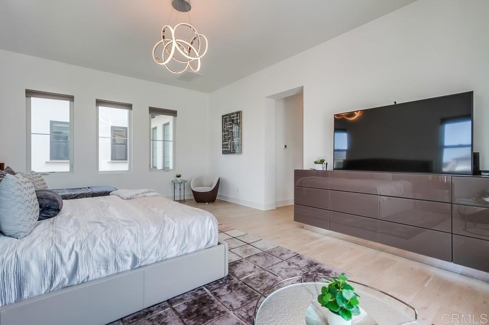 San Diego, California, 92130, United States, 5 Bedrooms Bedrooms, ,5 BathroomsBathrooms,Residential,For Sale,1905990