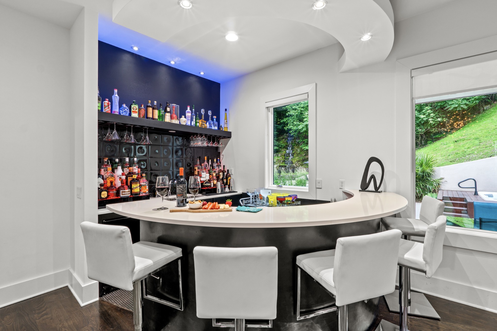 Nashville, Tennessee, 37215, United States, 5 Bedrooms Bedrooms, ,11 BathroomsBathrooms,Residential,For Sale,1997192