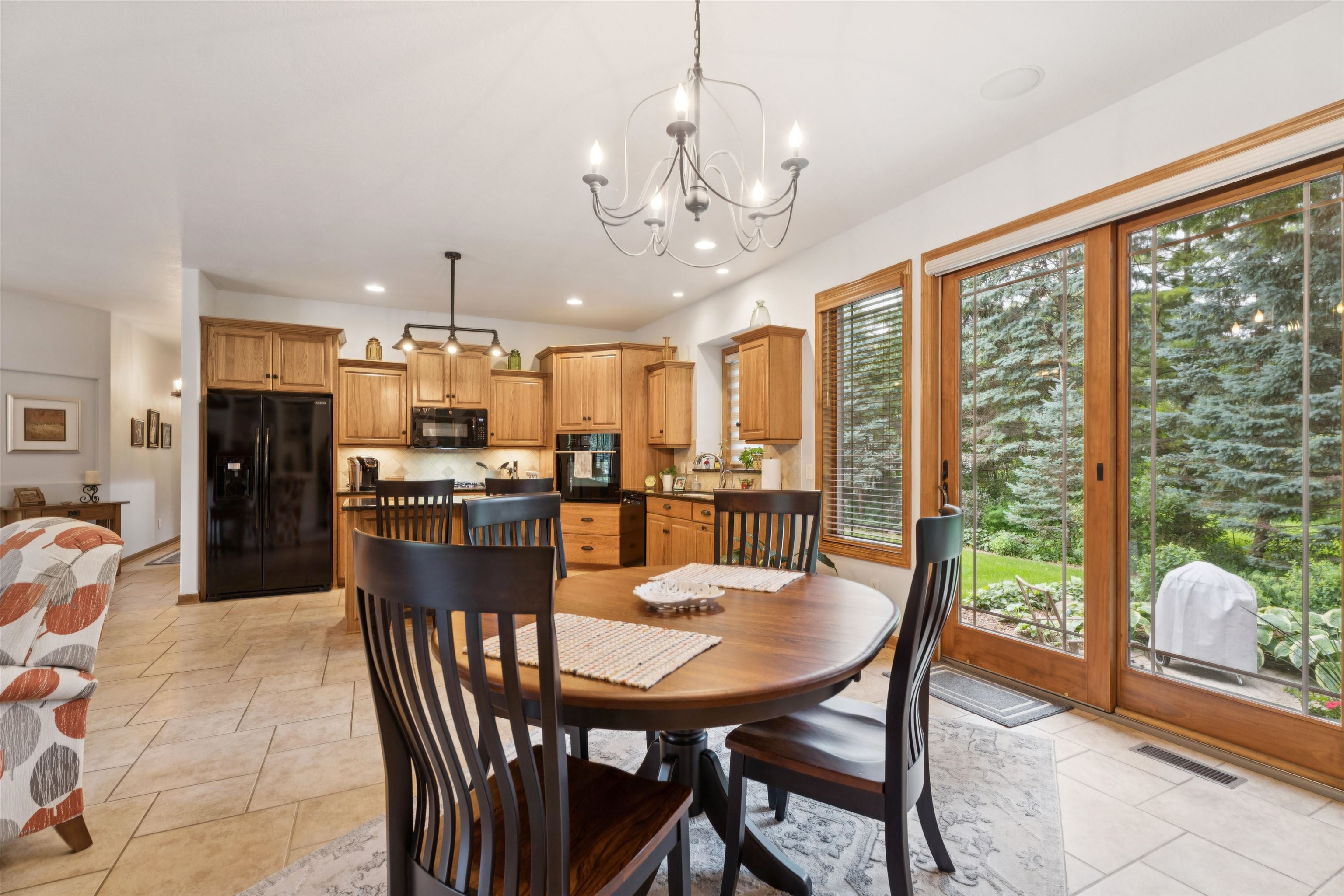 NEENAH, Wisconsin, 54956, United States, 3 Bedrooms Bedrooms, ,2 BathroomsBathrooms,Residential,For Sale,1913087