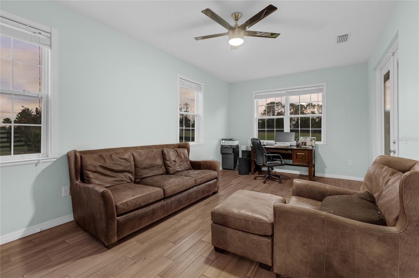 WEIRSDALE, Florida, 32195, United States, 5 Bedrooms Bedrooms, ,3 BathroomsBathrooms,Residential,For Sale,1921300