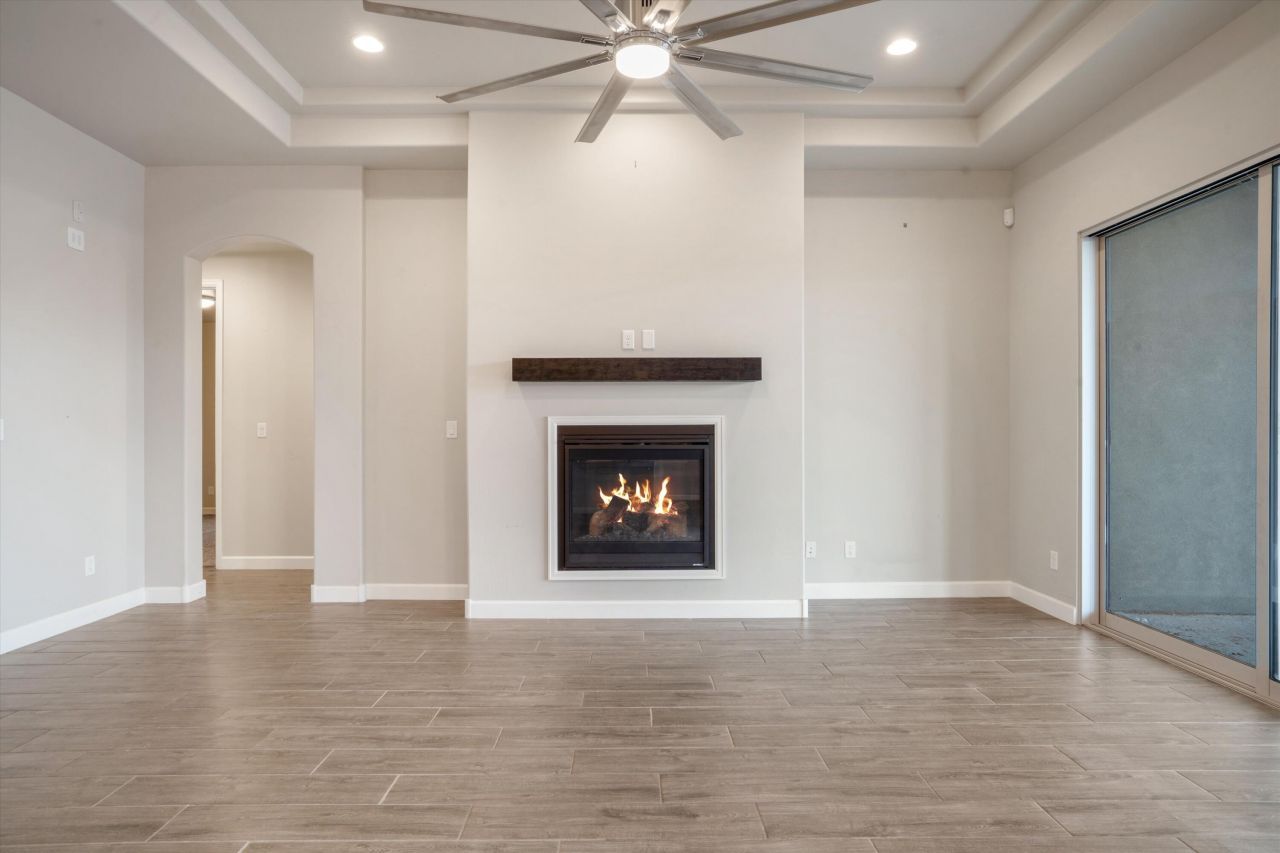 Rio Rancho, New Mexico, 87124, United States, 4 Bedrooms Bedrooms, ,4 BathroomsBathrooms,Residential,For Sale,1919636