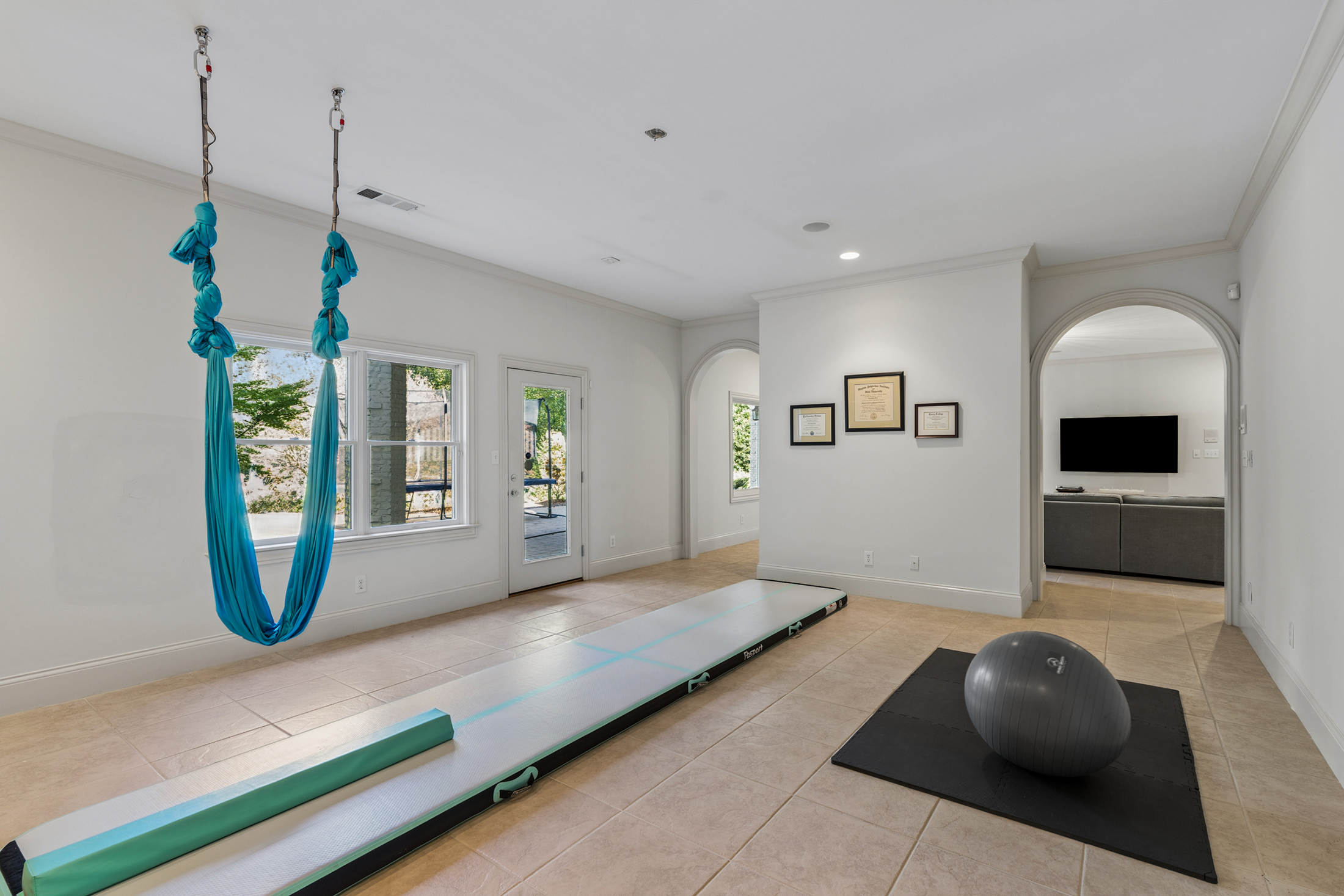  Private, Thoughtfully Renovated Sandy Springs Estate - 物件實景