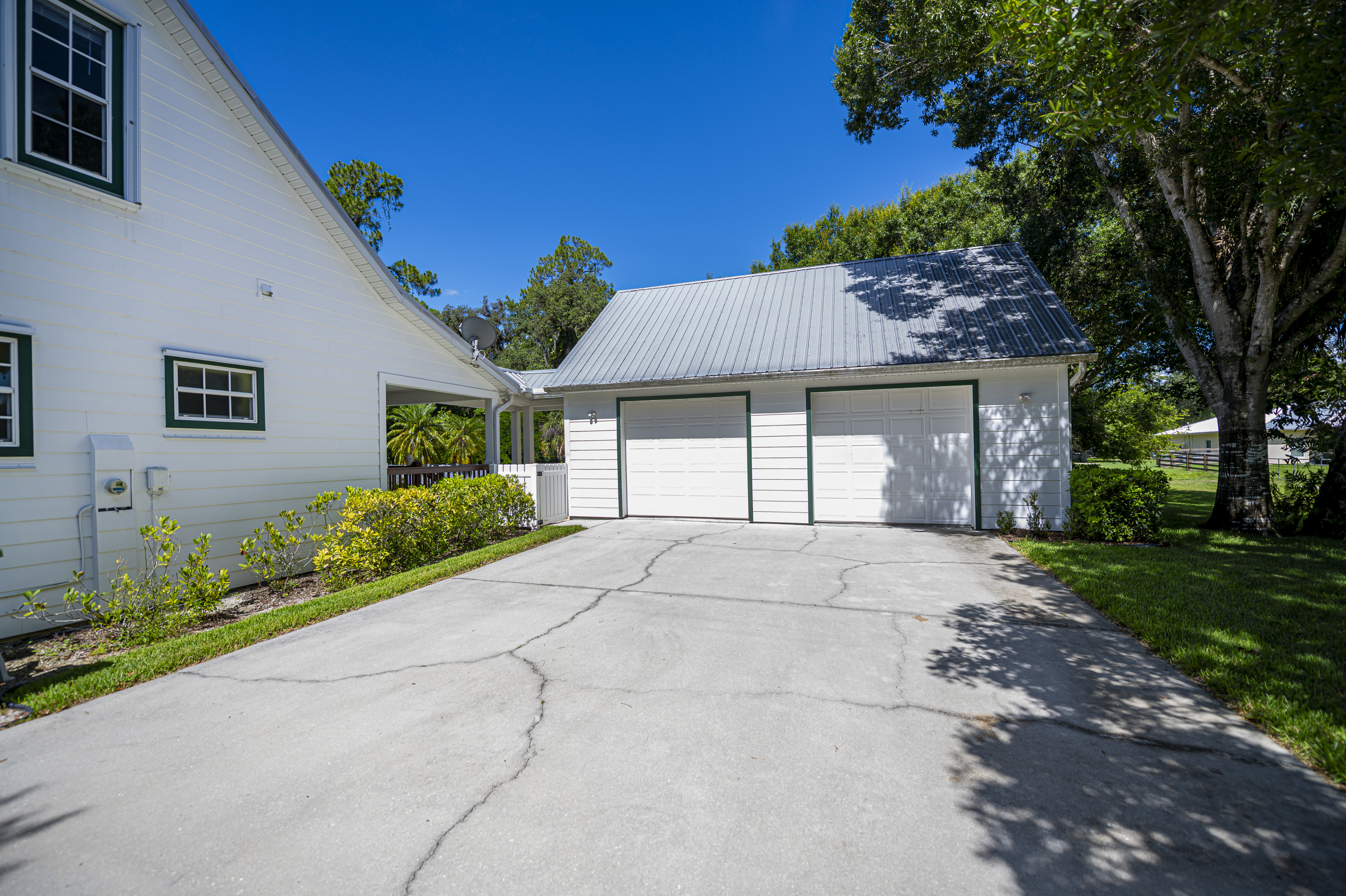 Labelle, Florida, 33935, United States, 4 Bedrooms Bedrooms, ,3 BathroomsBathrooms,Residential,For Sale,1910974