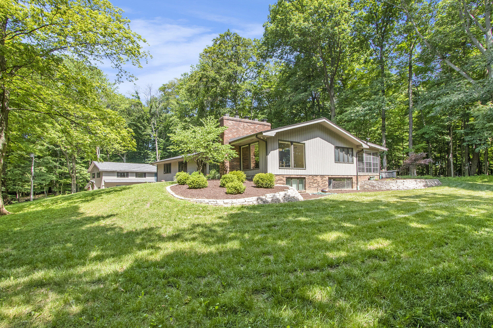 La Porte, Indiana, 46350, United States, 4 Bedrooms Bedrooms, ,4 BathroomsBathrooms,Residential,For Sale,1904805