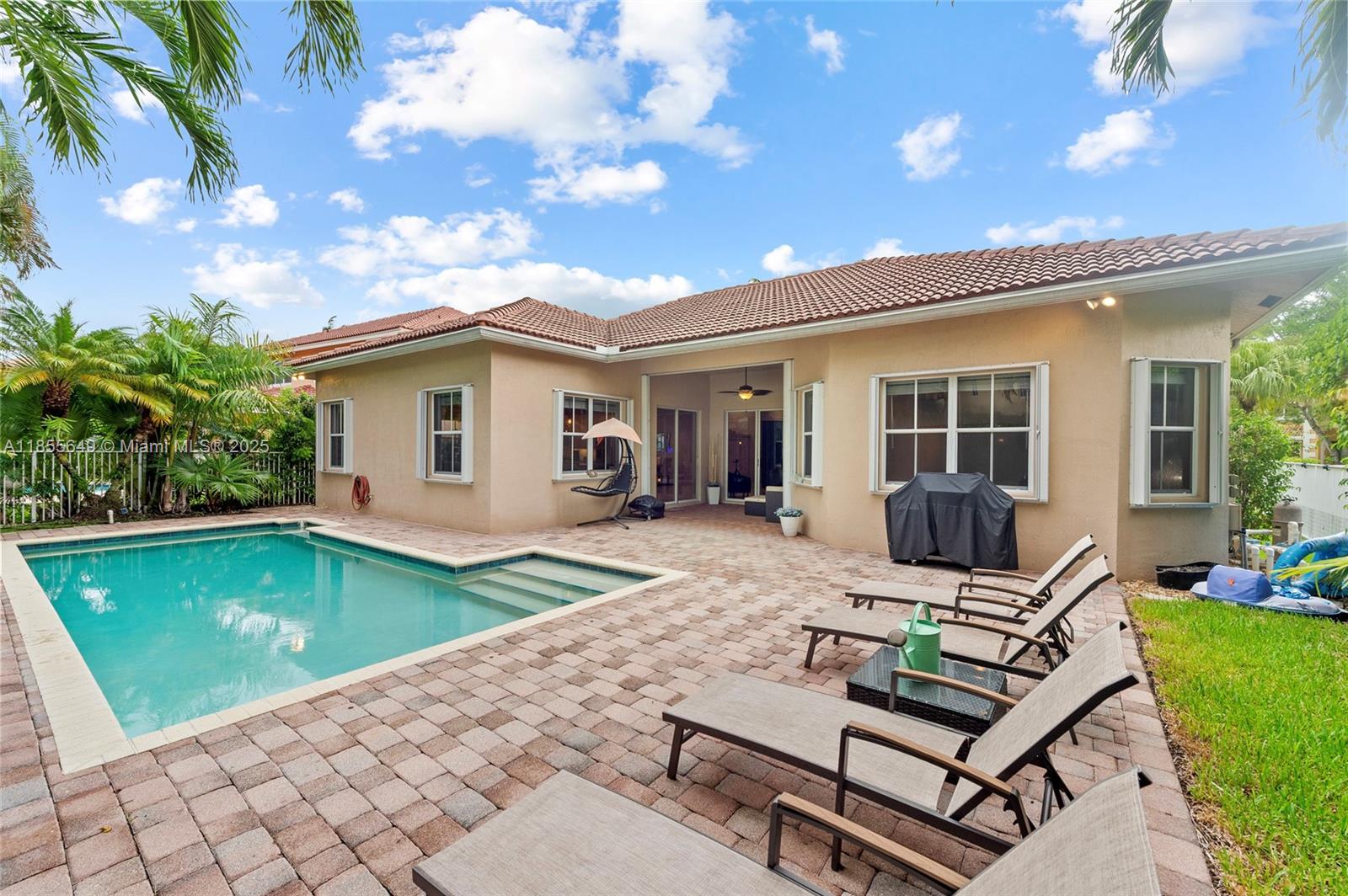 Weston, Florida, 33327, United States, 4 Bedrooms Bedrooms, ,3 BathroomsBathrooms,Residential,For Sale,1913300