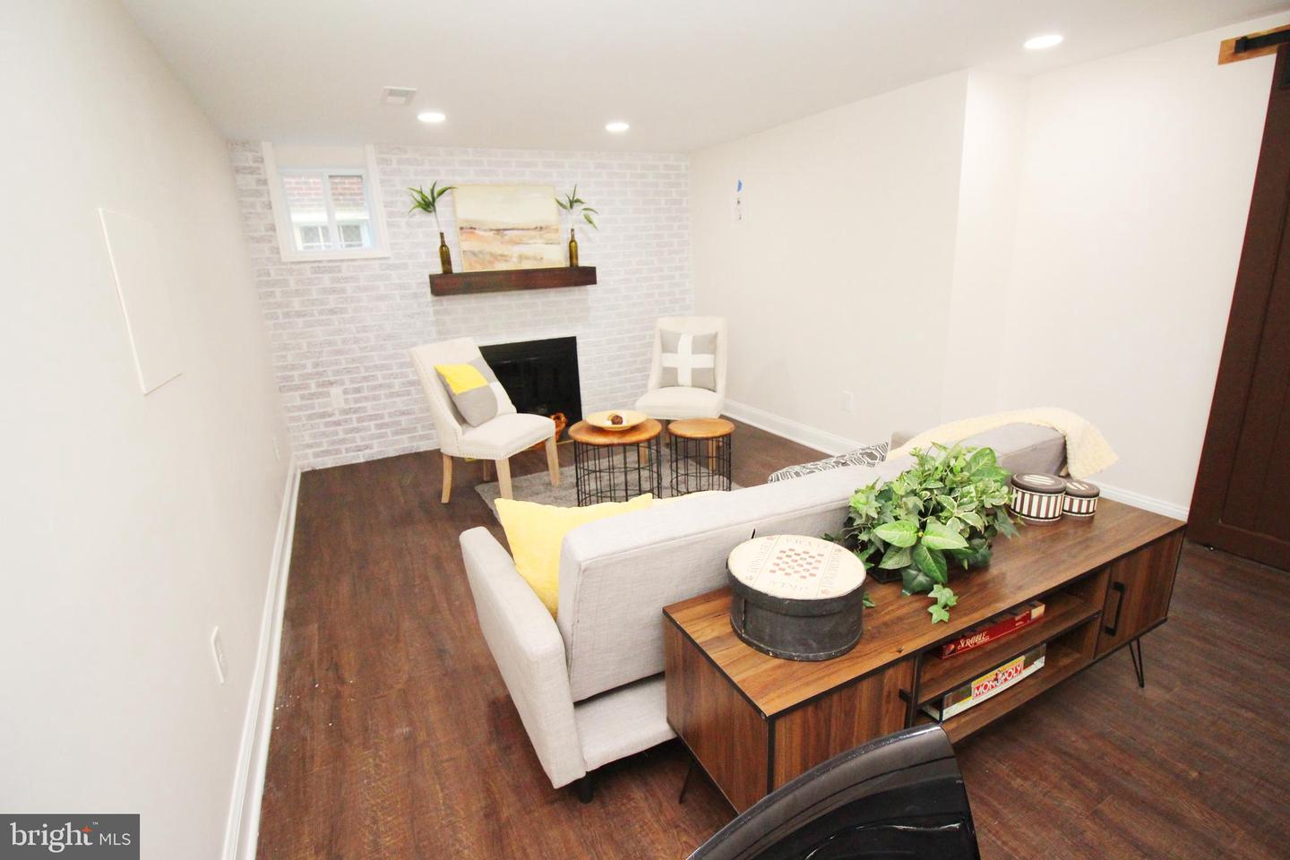 WASHINGTON, District of Columbia, 20012, United States, 4 Bedrooms Bedrooms, ,4 BathroomsBathrooms,Residential,For Sale,1783865