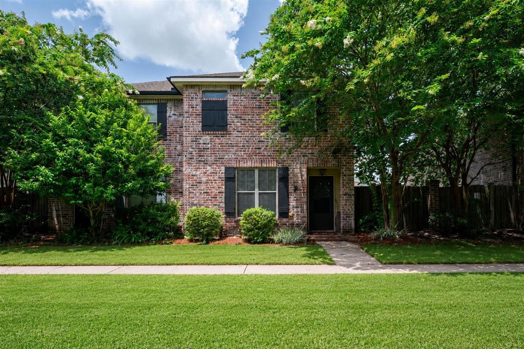 Lacadie Dr, Lake Charles, LA 70605