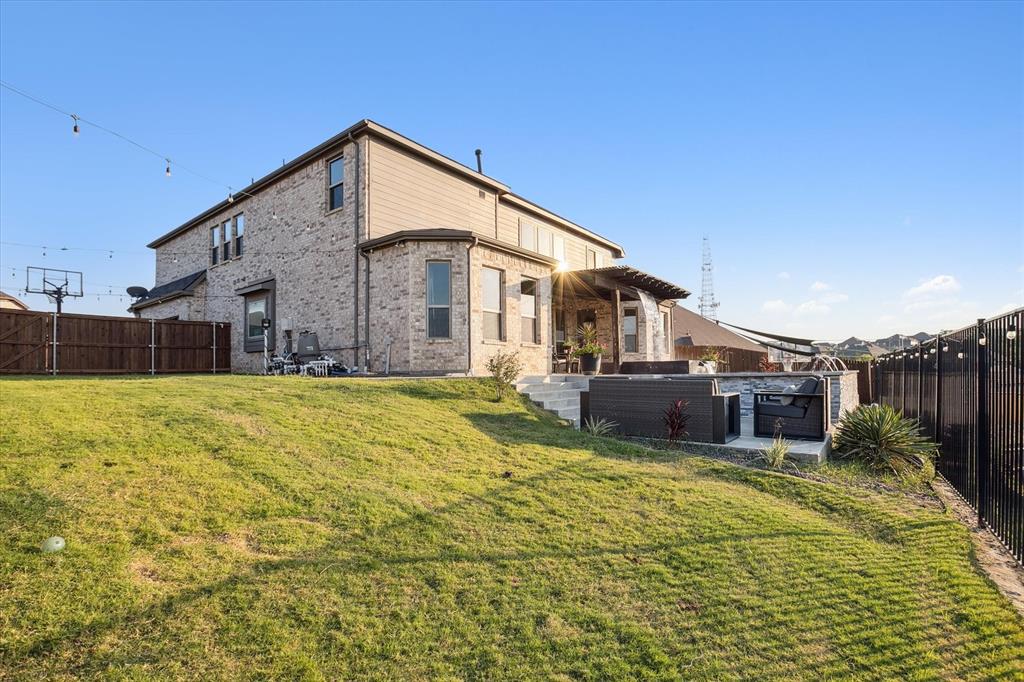 Burleson, Texas, 76028, United States, 5 Bedrooms Bedrooms, ,4 BathroomsBathrooms,Residential,For Sale,1930718