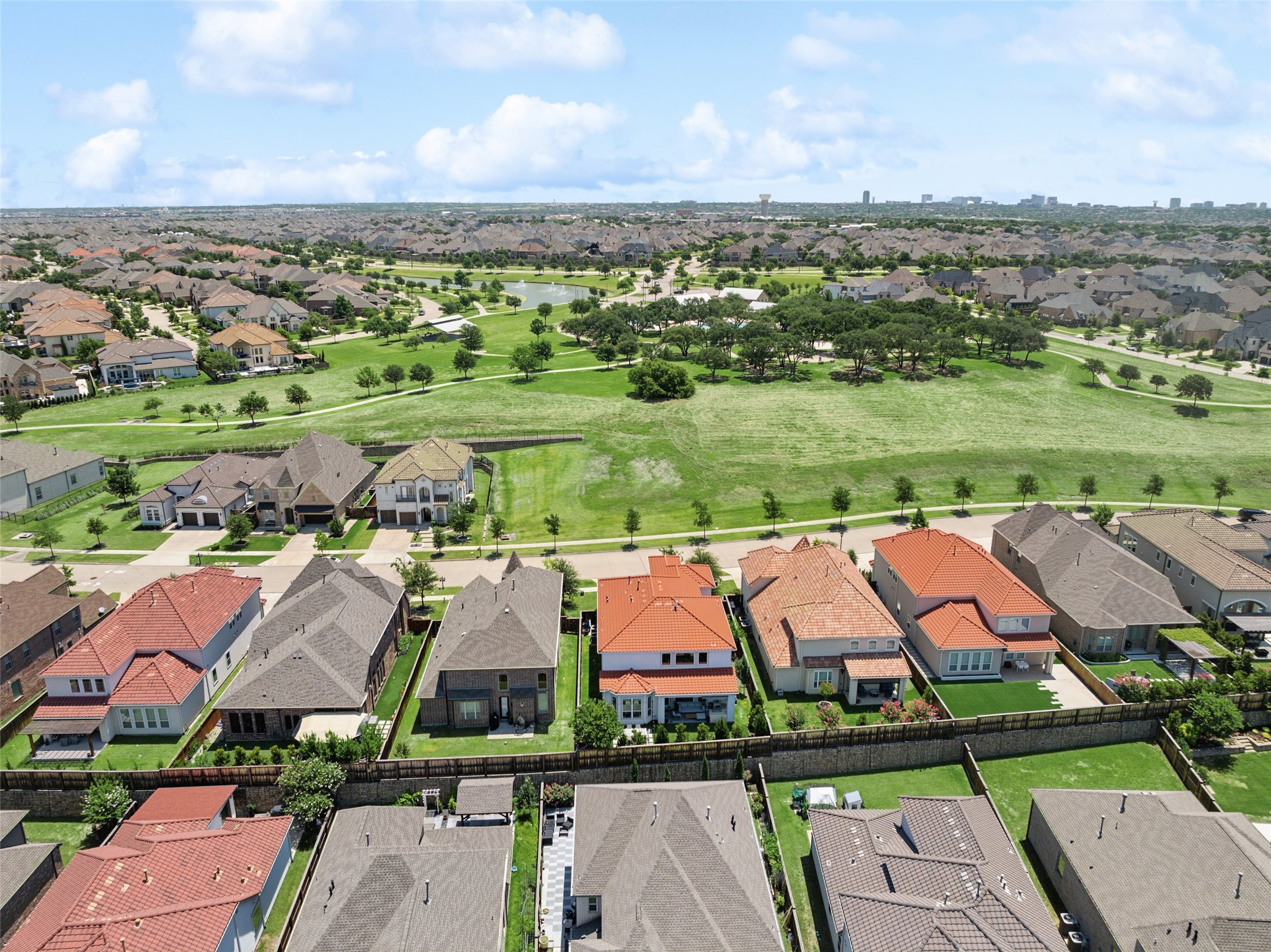 Frisco, Texas, 75036, United States, 4 Bedrooms Bedrooms, ,5 BathroomsBathrooms,Residential,For Sale,1867705