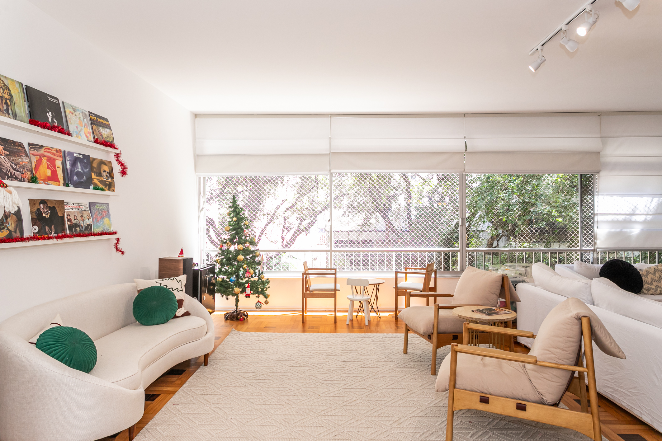  Bright and airy apartment in a highly desirable location - 物件實景