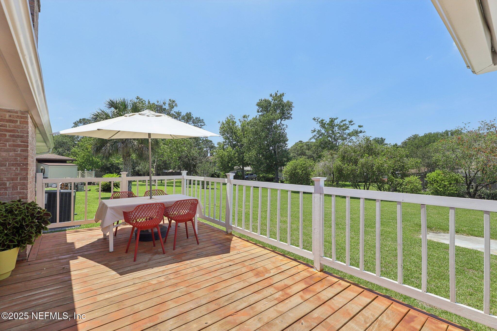 Jacksonville, Florida, 32256, United States, 4 Bedrooms Bedrooms, ,3 BathroomsBathrooms,Residential,For Sale,1911495