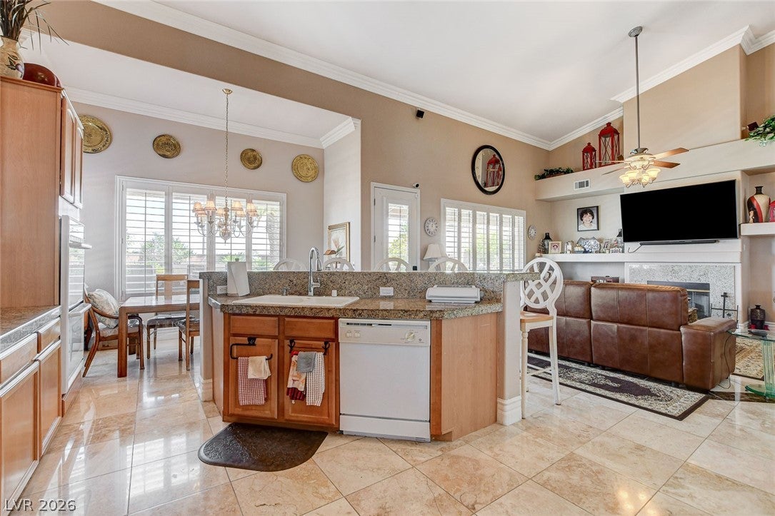 Las Vegas, Nevada, 89110, United States, 5 Bedrooms Bedrooms, ,3 BathroomsBathrooms,Residential,For Sale,2048091