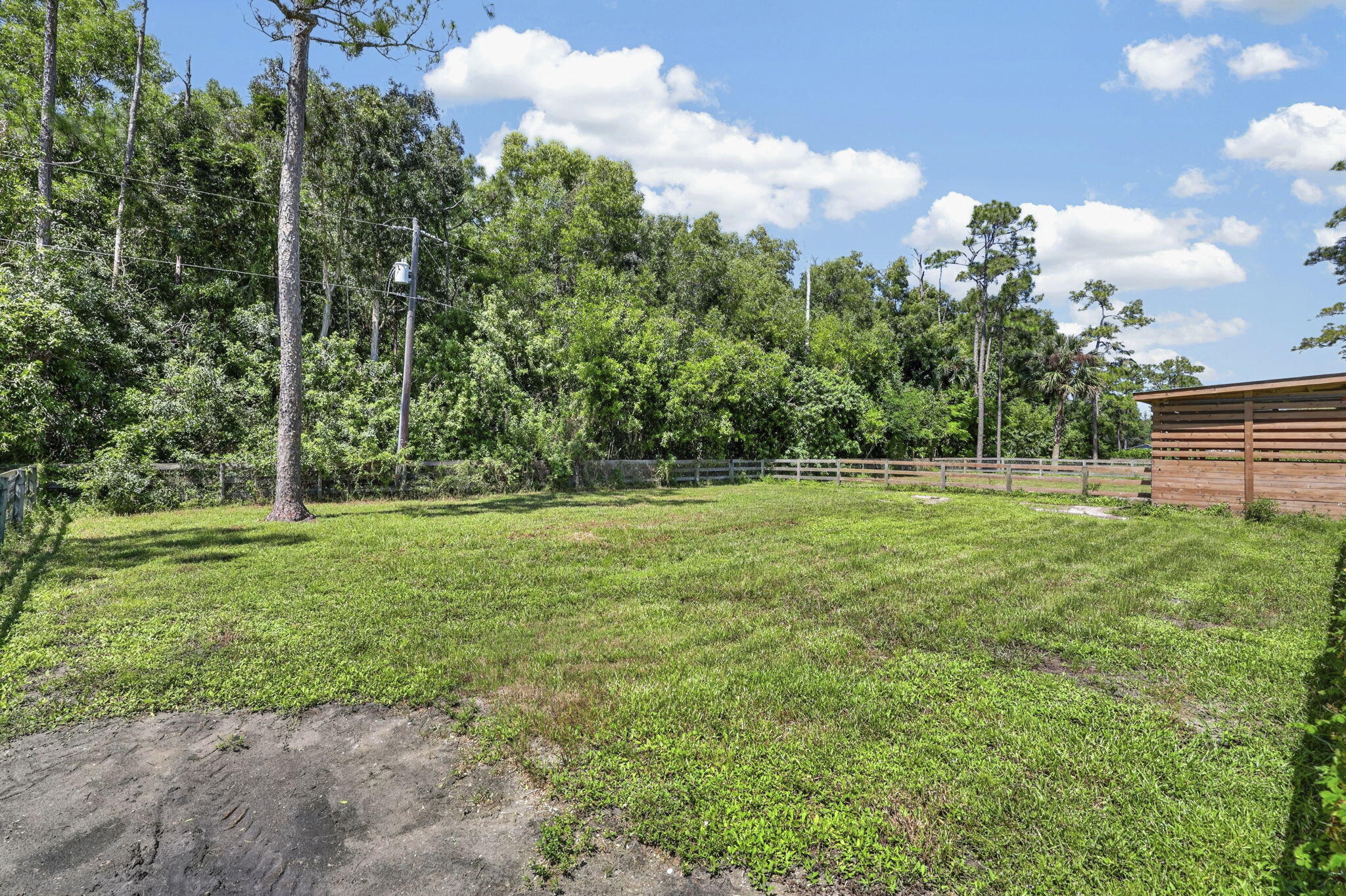  13253 Casey Road - 物件實景