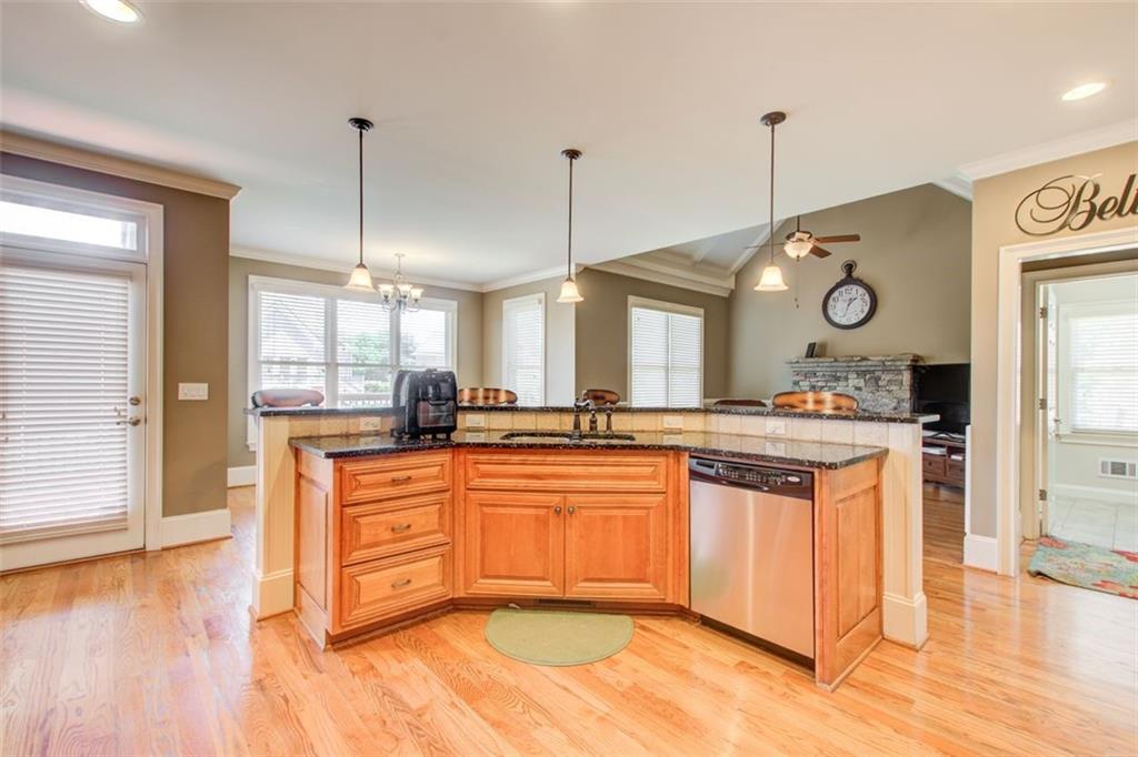 Grayson, Georgia, 30017, United States, 5 Bedrooms Bedrooms, ,4 BathroomsBathrooms,Residential,For Sale,1827474