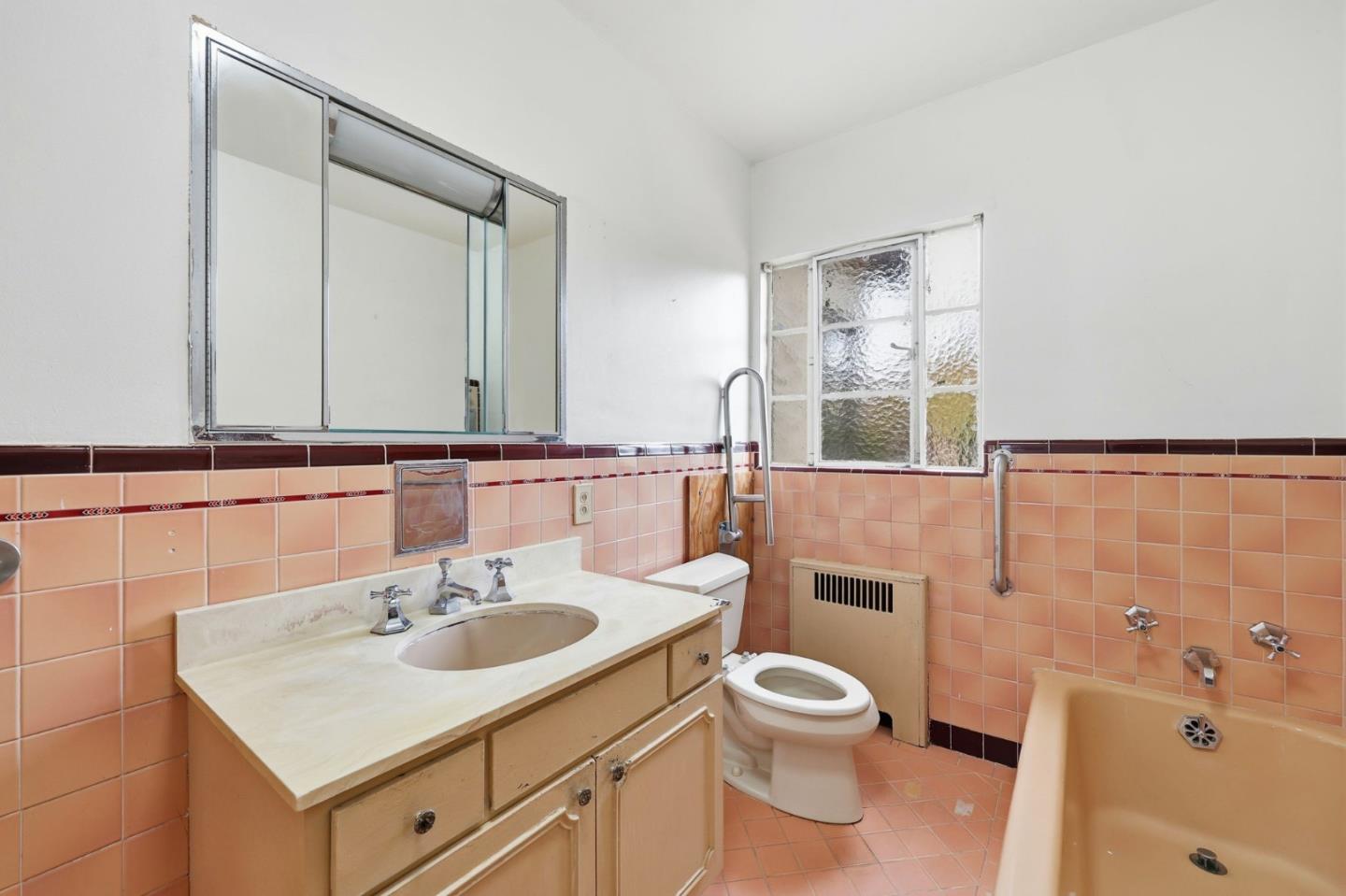 Burlingame, California, 94010, United States, 2 Bedrooms Bedrooms, ,2 BathroomsBathrooms,Residential,For Sale,1987615