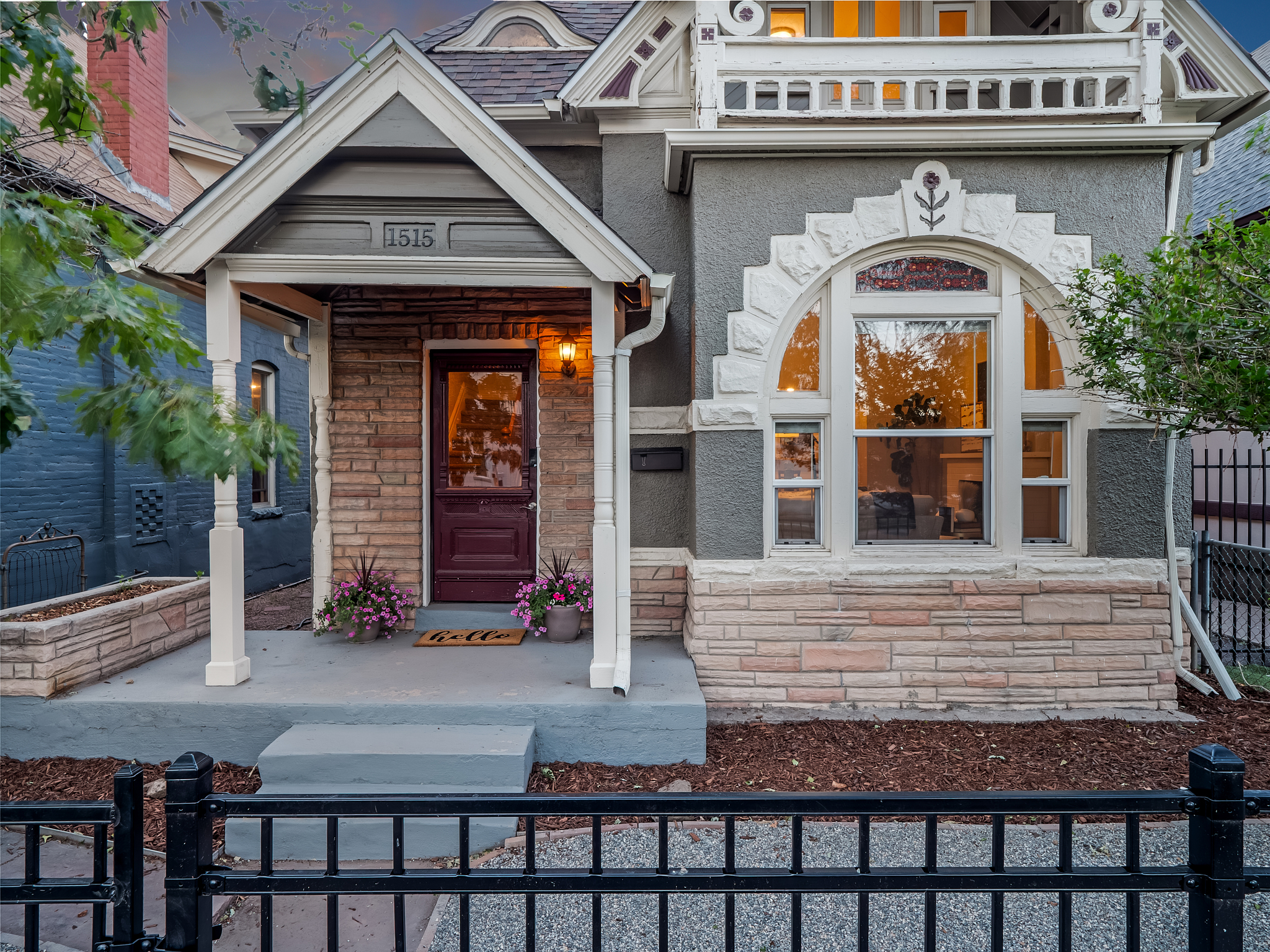  Step into this charming 1889 Victorian home - 物件實景