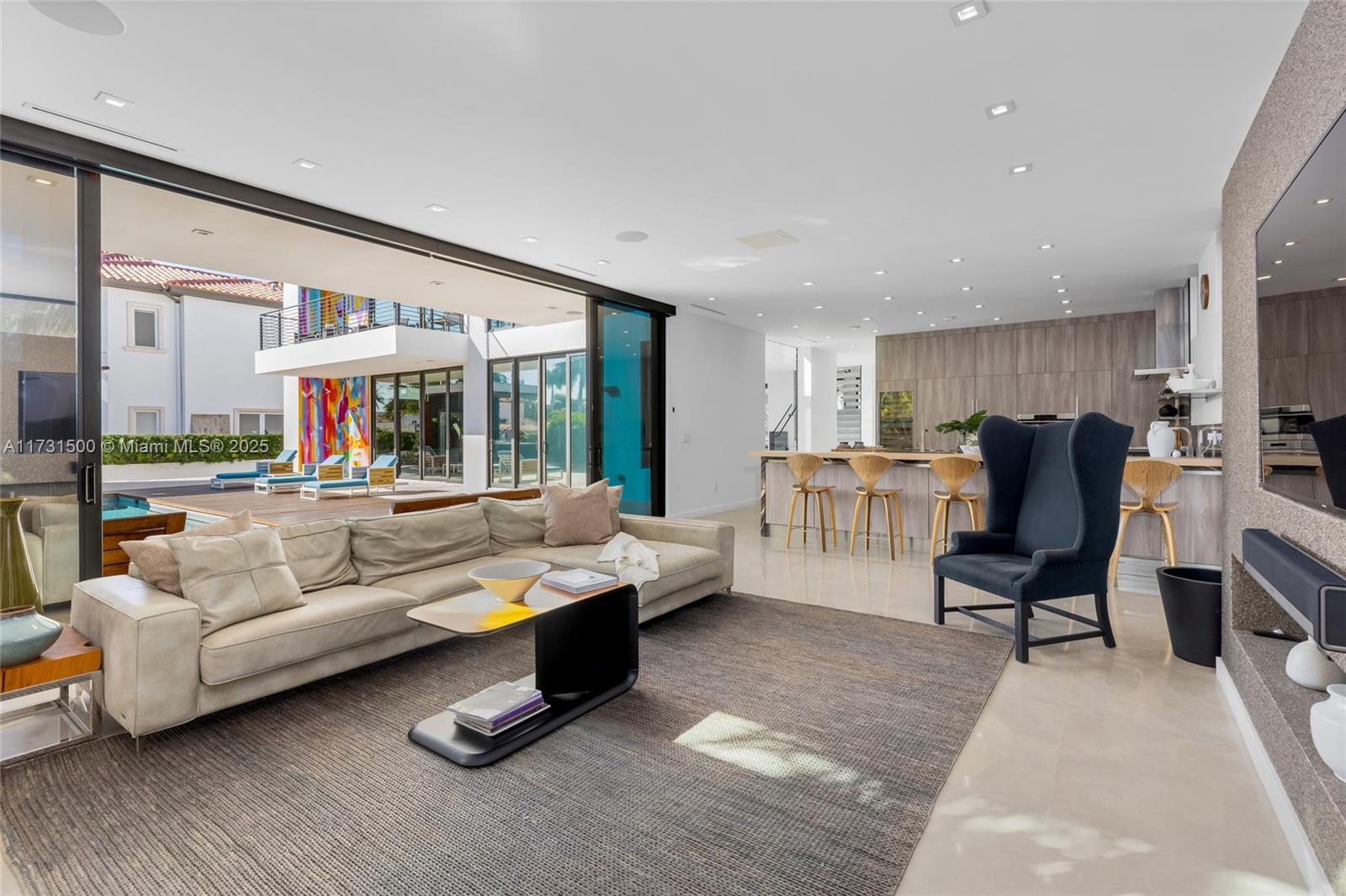North Miami Beach, Florida, 33160, United States, 6 Bedrooms Bedrooms, ,8 BathroomsBathrooms,Residential,For Sale,1759326