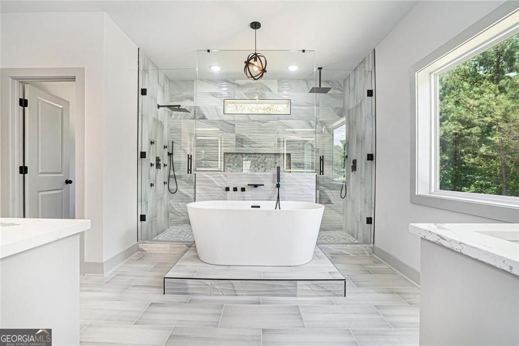 Oxford, Georgia, 30054, United States, 5 Bedrooms Bedrooms, ,4 BathroomsBathrooms,Residential,For Sale,1952001