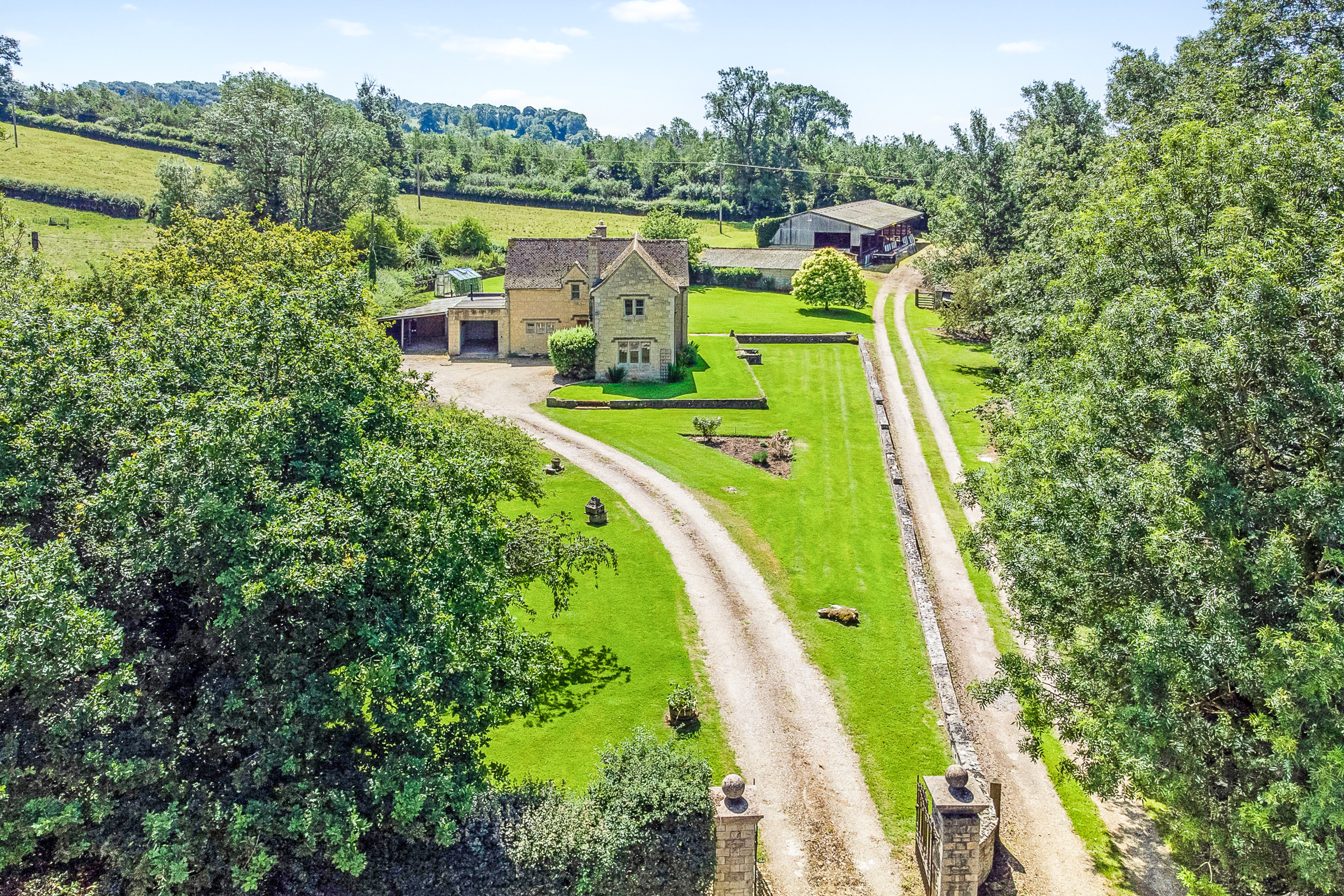  An exceptional Cotswold country property with planning consent for three barn co - 物件實景