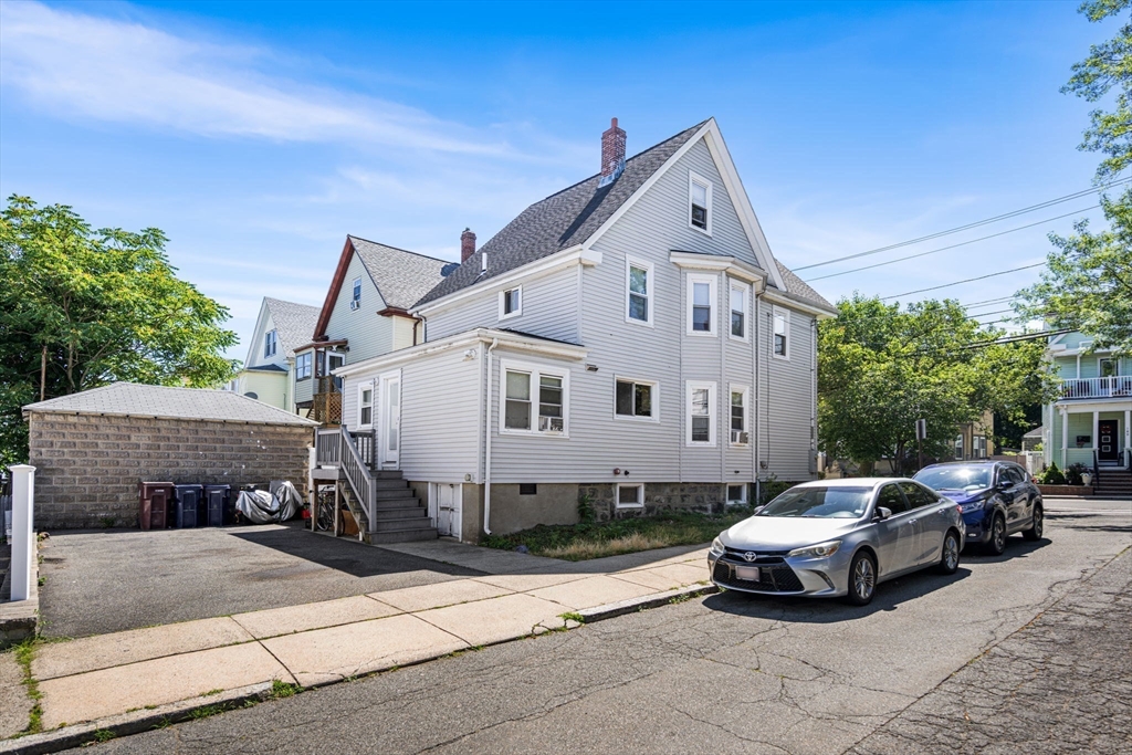 Everett, Massachusetts, 02149, United States, 4 Bedrooms Bedrooms, ,2 BathroomsBathrooms,Residential,For Sale,1890305