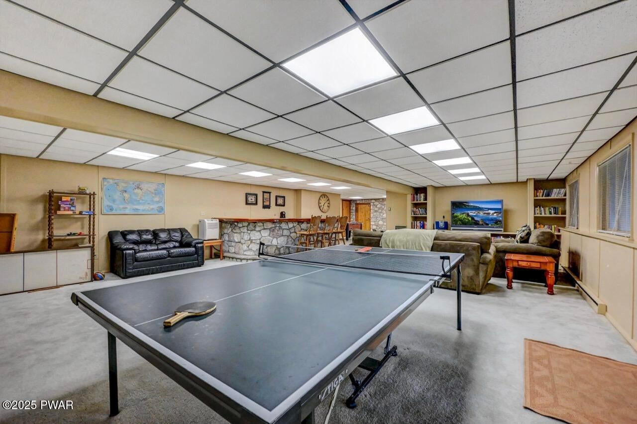 Lords Valley, Pennsylvania, 18428, United States, 5 Bedrooms Bedrooms, ,3 BathroomsBathrooms,Residential,For Sale,1977416