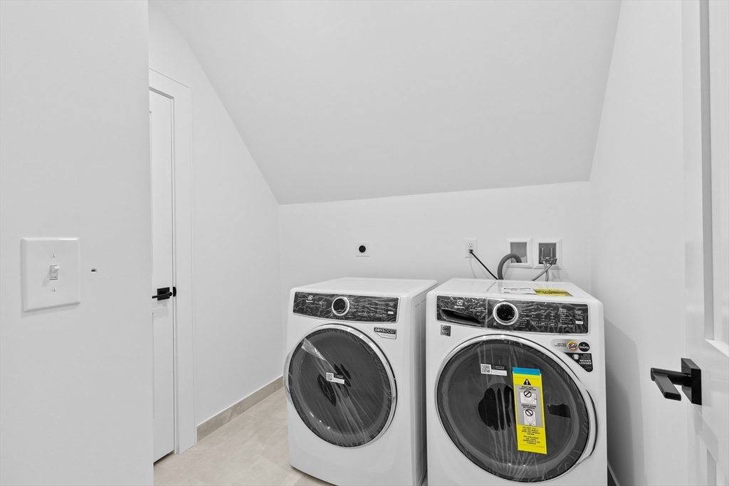 Brookline, Massachusetts, 02445, United States, 5 Bedrooms Bedrooms, ,4 BathroomsBathrooms,Residential,For Sale,1994664