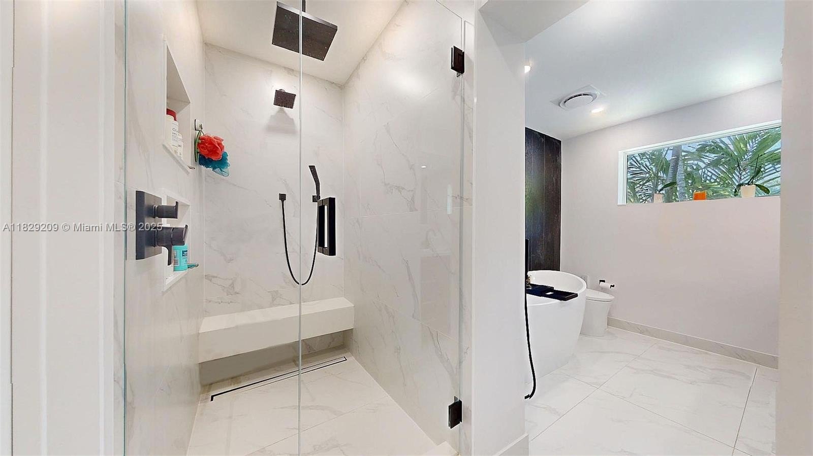 Coral Gables, Florida, 33134, United States, 4 Bedrooms Bedrooms, ,3 BathroomsBathrooms,Residential,For Sale,1976350