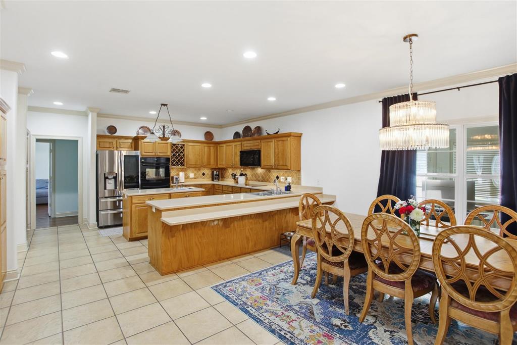 Lake Charles, Louisiana, 70605, United States, 4 Bedrooms Bedrooms, ,4 BathroomsBathrooms,Residential,For Sale,2022489