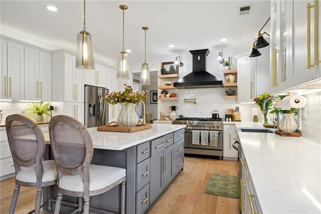 Flowery Branch, Georgia, 30542, United States, 5 Bedrooms Bedrooms, ,4 BathroomsBathrooms,Residential,For Sale,2035755