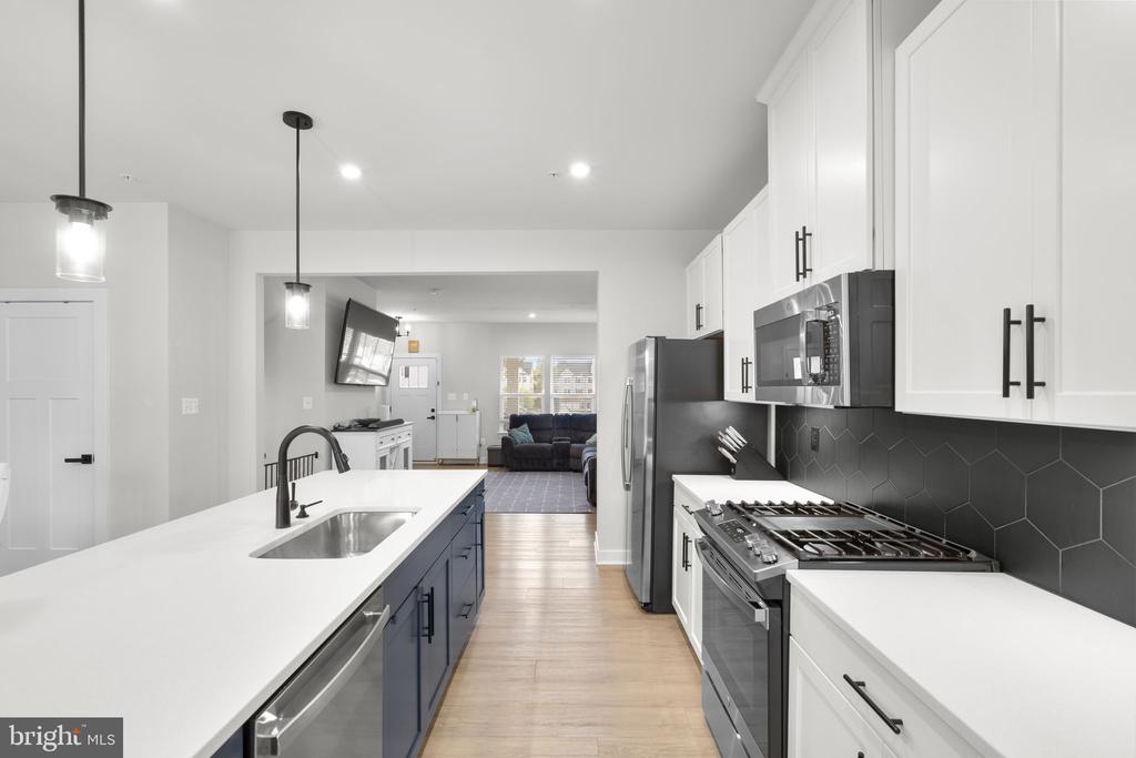 Frederick, Maryland, 21702, United States, 4 Bedrooms Bedrooms, ,4 BathroomsBathrooms,Residential,For Sale,2048638