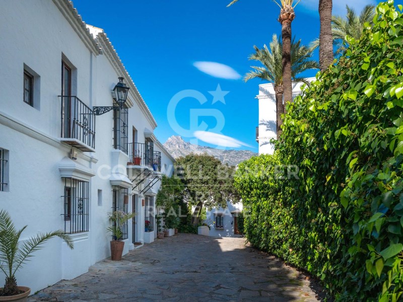 Marbella, Andalusia, ES, 3 Bedrooms Bedrooms, ,3 BathroomsBathrooms,Residential,For Sale,1766210