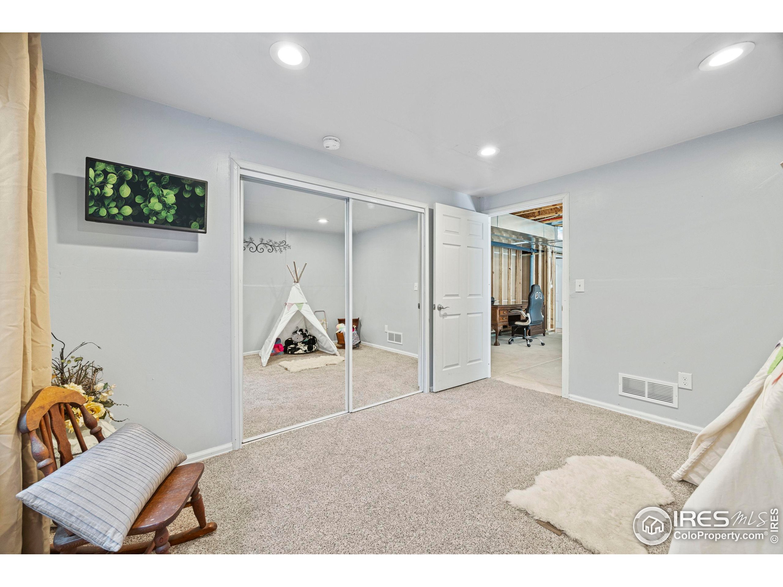 Severance, Colorado, 80550, United States, 4 Bedrooms Bedrooms, ,2 BathroomsBathrooms,Residential,For Sale,1891984