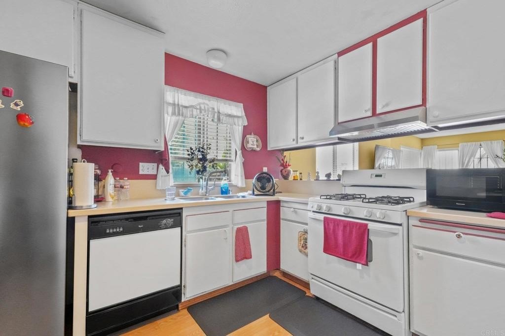 San Diego, California, 92139, United States, 3 Bedrooms Bedrooms, ,2 BathroomsBathrooms,Residential,For Sale,1933345