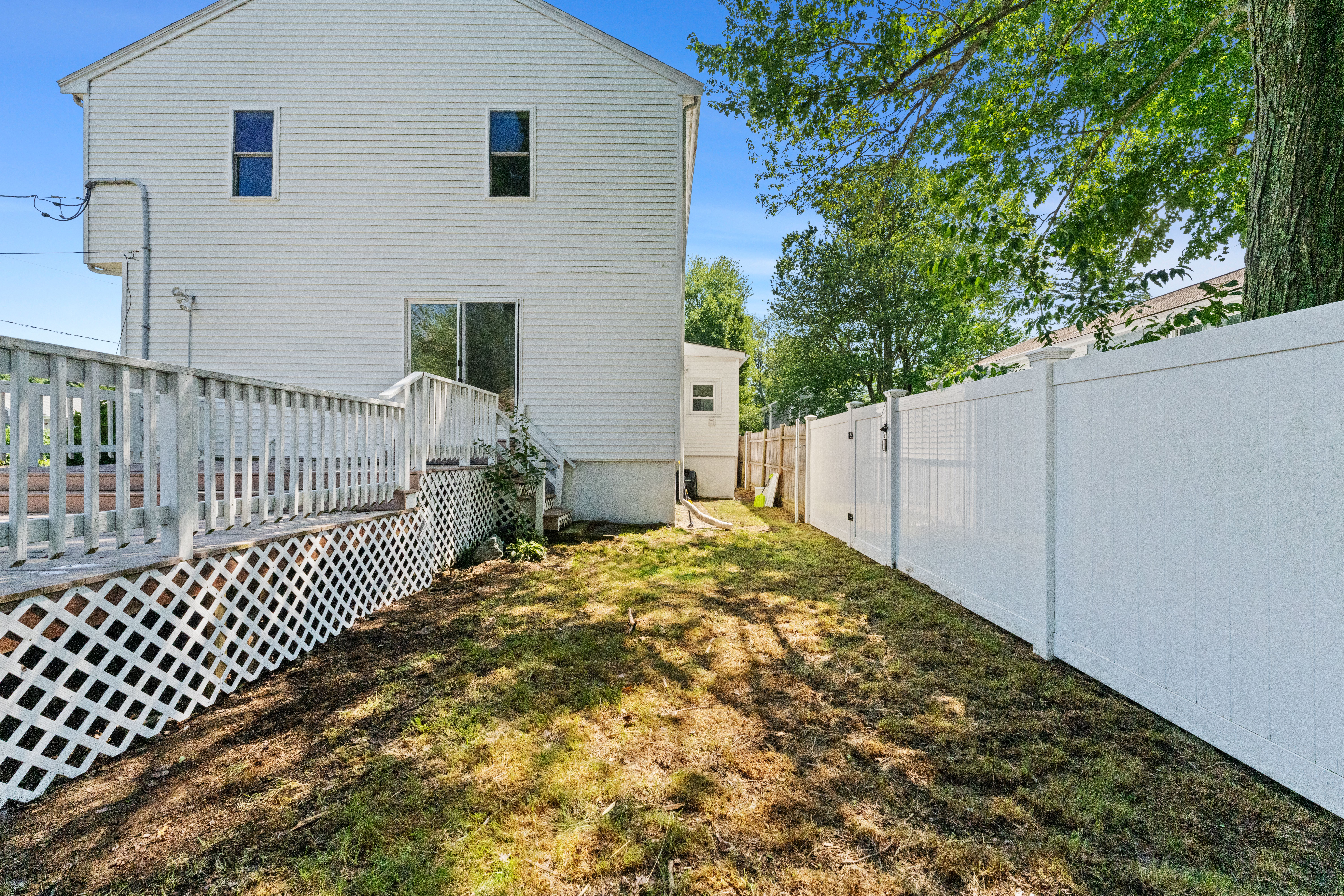  42 Dewey Avenue, Brockton, MA, 02301 - 物件實景