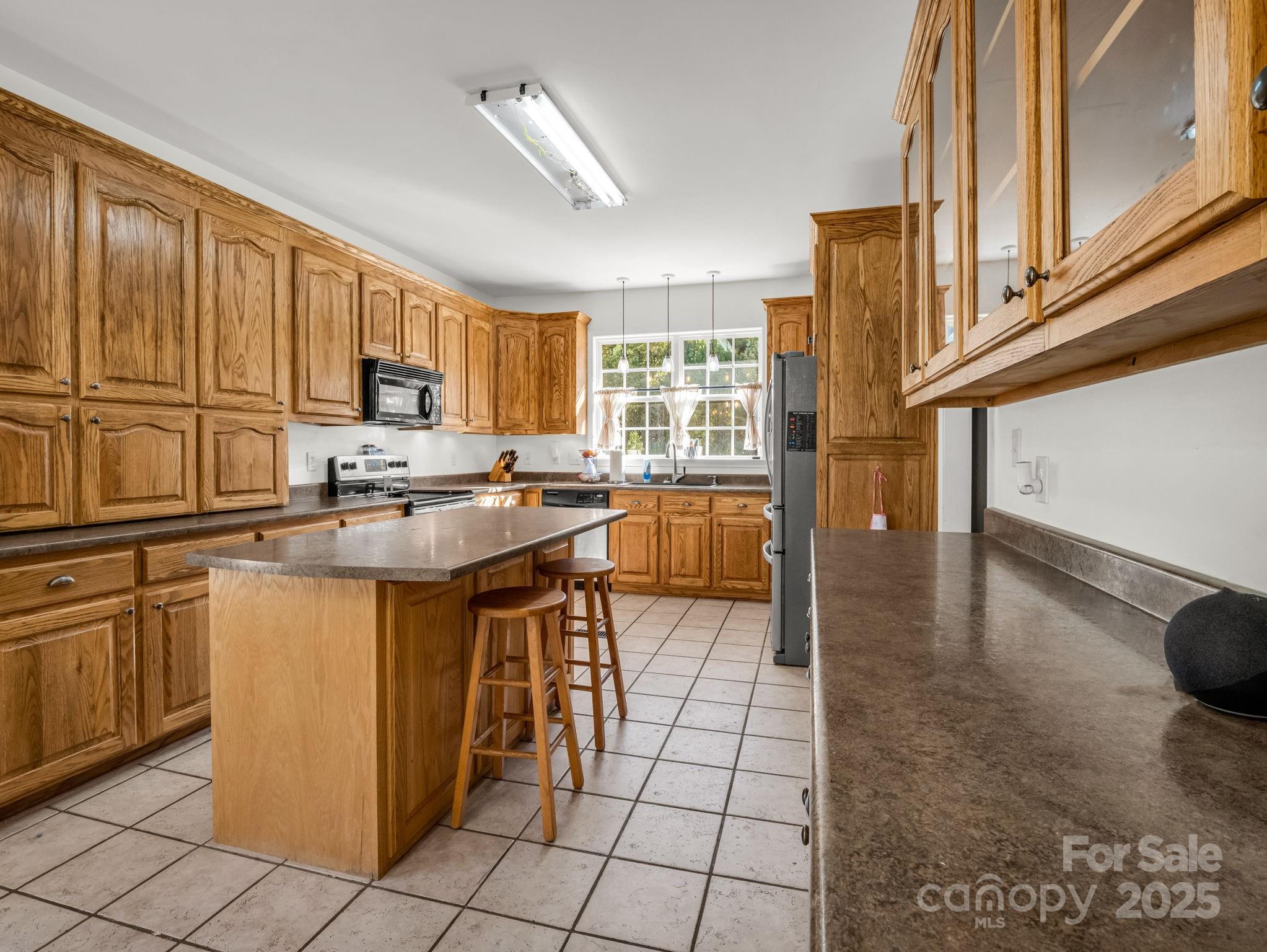 Shelby, North Carolina, 28152, United States, 3 Bedrooms Bedrooms, ,2 BathroomsBathrooms,Residential,For Sale,1969523