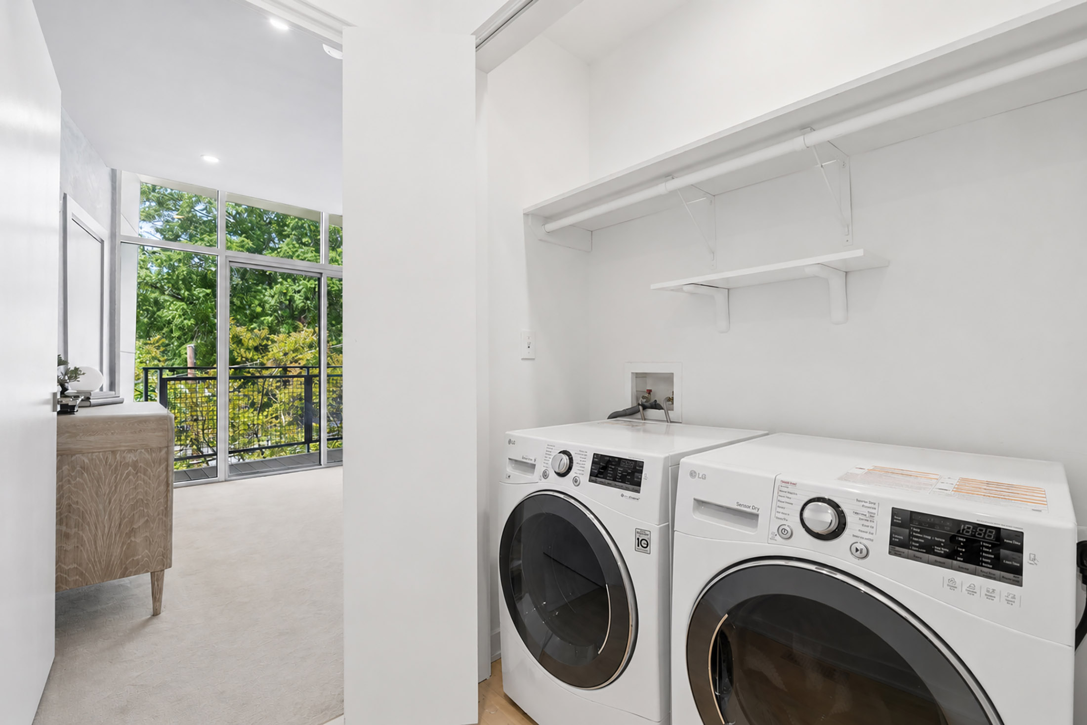  Designer-finished, Three-story Townhome in the Heart of East Atlanta Village - 物件實景