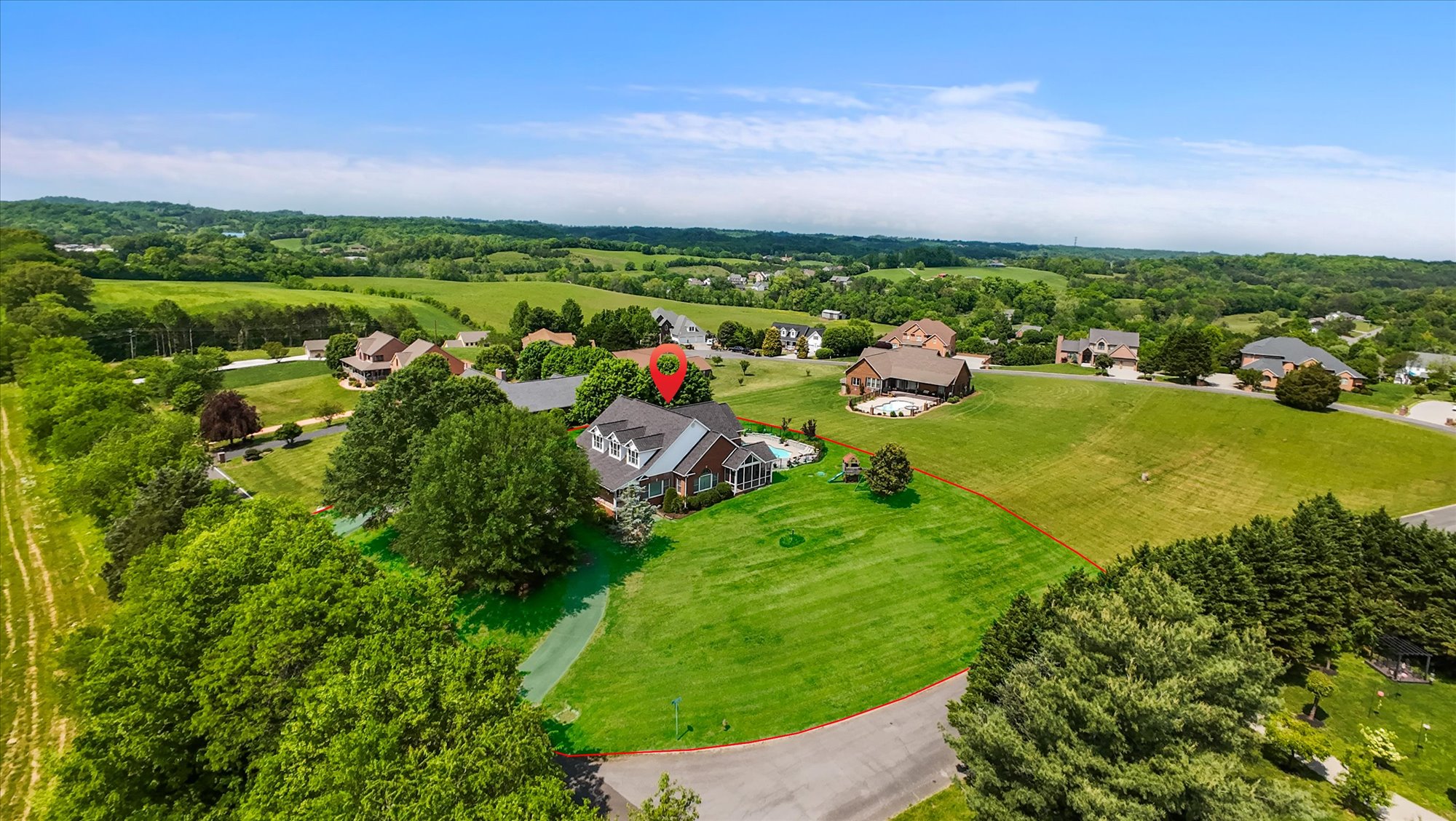 Sevierville, Tennessee, 37876-5201, United States, 3 Bedrooms Bedrooms, ,4 BathroomsBathrooms,Residential,For Sale,1810595