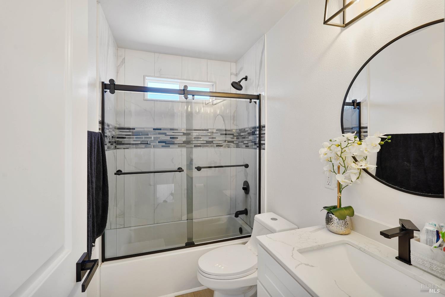 Richmond, California, 94805, United States, 3 Bedrooms Bedrooms, ,3 BathroomsBathrooms,Residential,For Sale,1938179