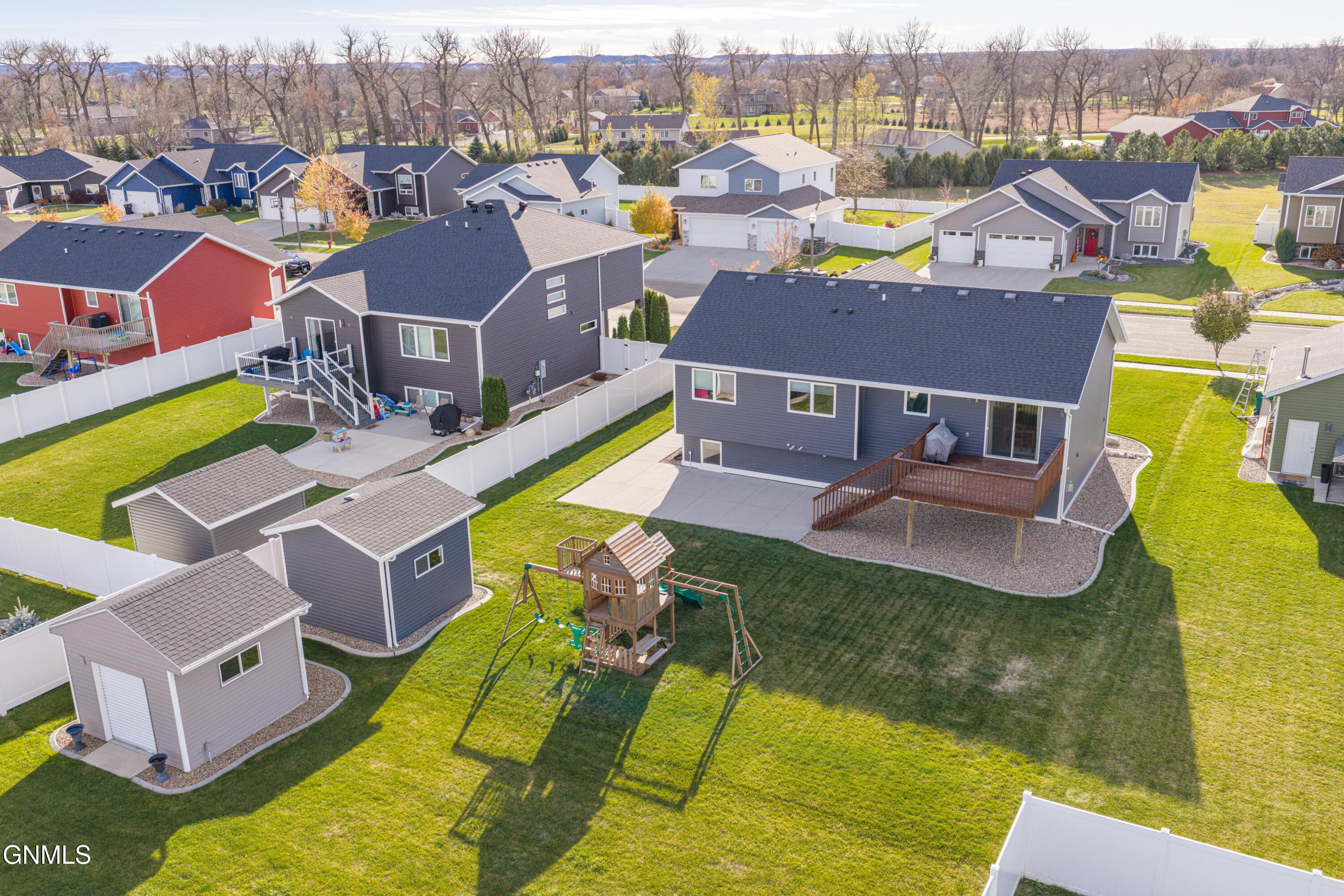 Bismarck, North Dakota, 58504, United States, 5 Bedrooms Bedrooms, ,2 BathroomsBathrooms,Residential,For Sale,1986096