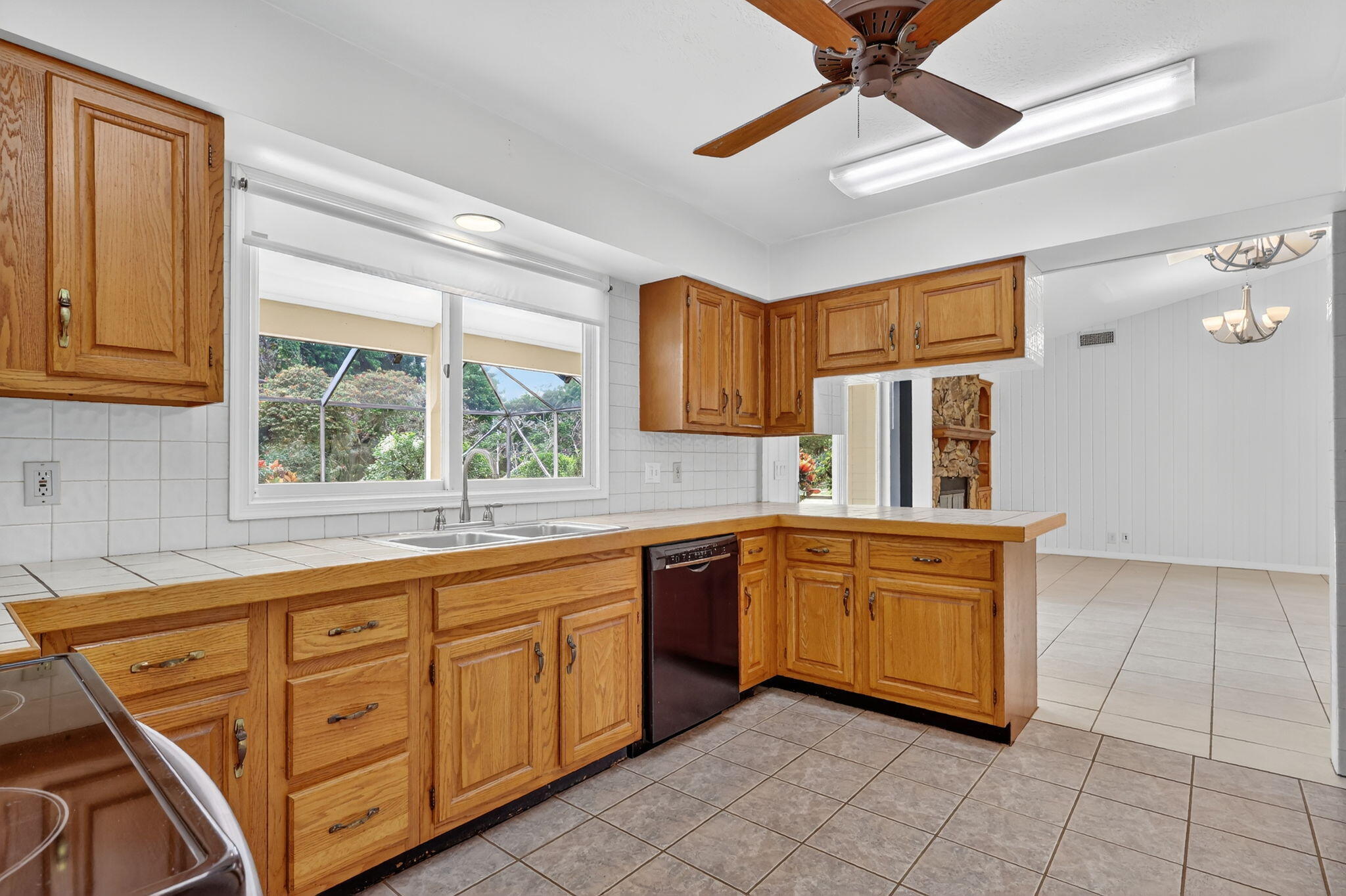 Jensen Beach, Florida, 34957, United States, 3 Bedrooms Bedrooms, ,2 BathroomsBathrooms,Residential,For Sale,1960986