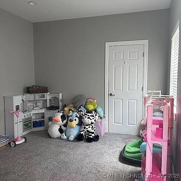 Fort Gibson, Oklahoma, 74434, United States, 5 Bedrooms Bedrooms, ,3 BathroomsBathrooms,Residential,For Sale,1980443