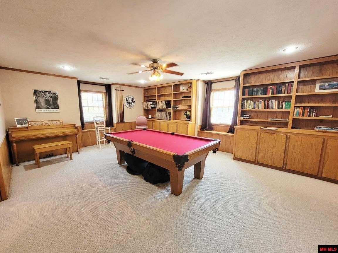 Mountain Home, Arkansas, 72653, United States, 4 Bedrooms Bedrooms, ,5 BathroomsBathrooms,Residential,For Sale,1979940