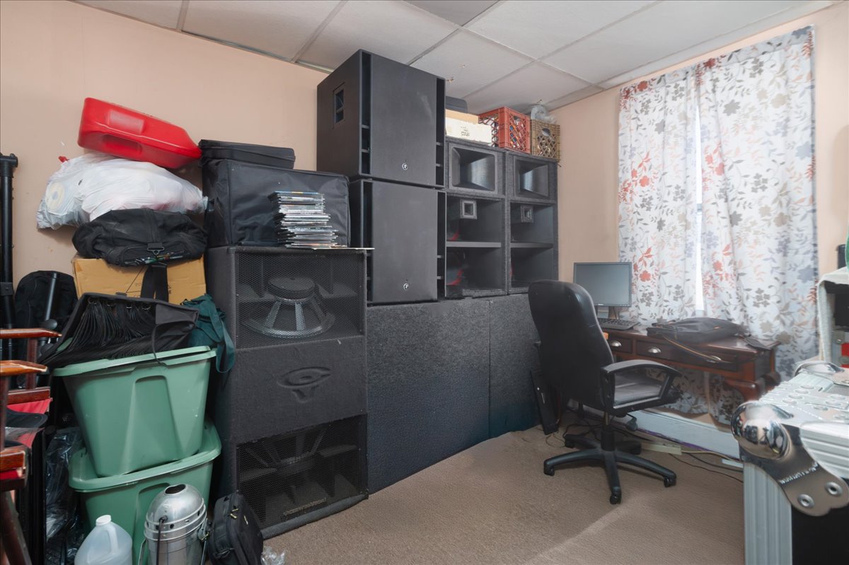 Maspeth, New York, 11378, United States, 4 Bedrooms Bedrooms, ,2 BathroomsBathrooms,Residential,For Sale,1791620