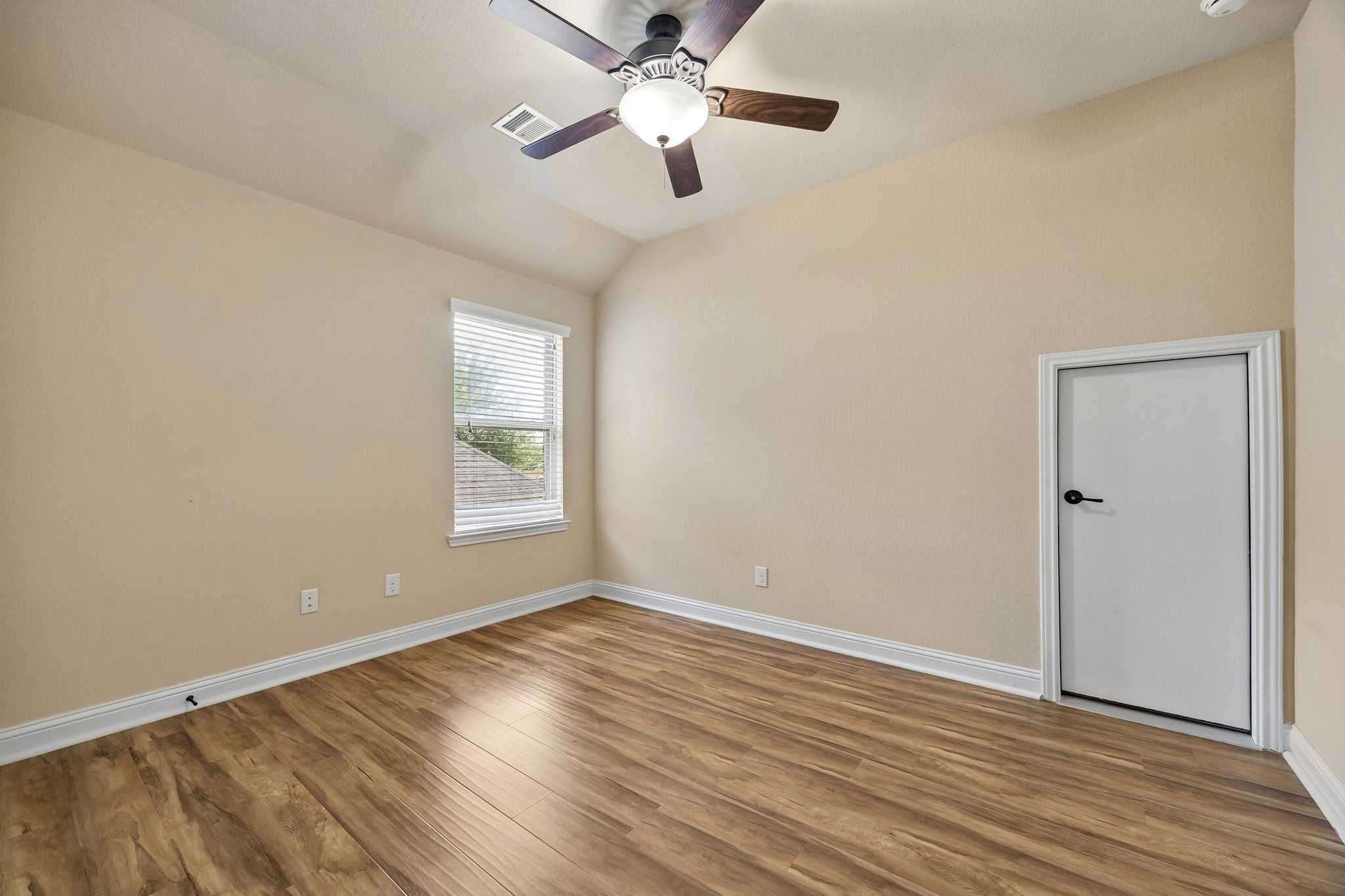 Hunters Rock Ln, Katy, TX 77494