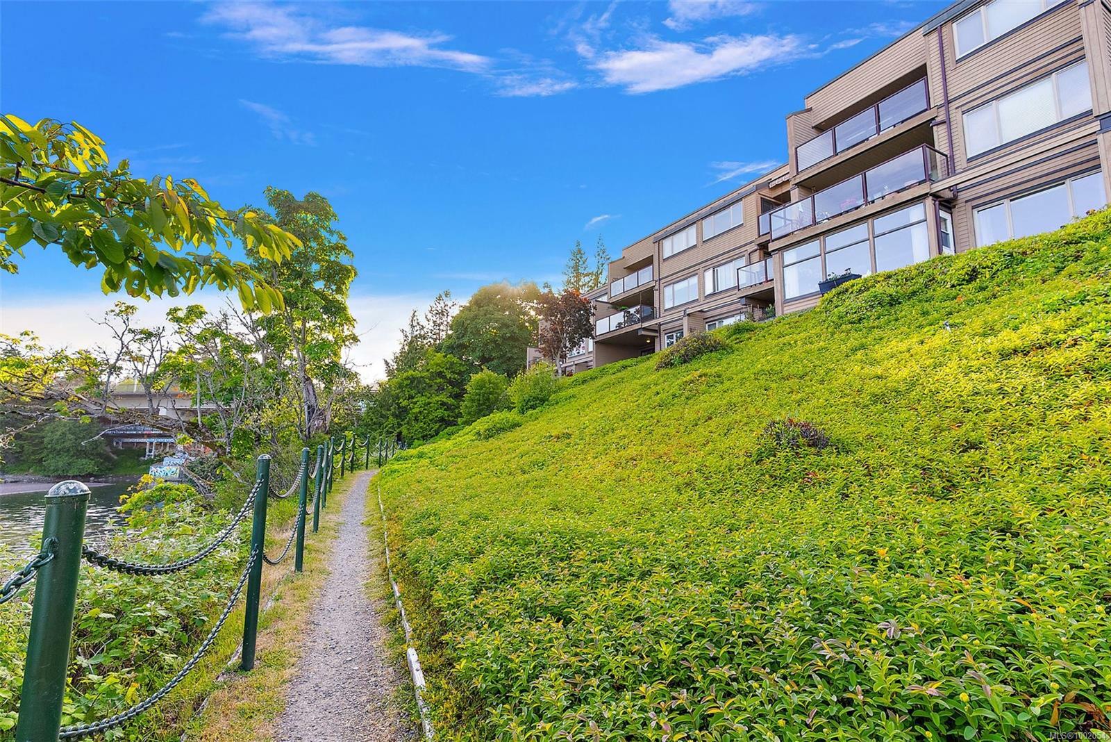 VIEW ROYAL, British Columbia, V9B 5H7, CA, 2 Bedrooms Bedrooms, ,Residential,For Sale,1874992