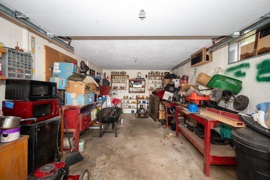 Worcester, Massachusetts, 01602, United States, 6 Bedrooms Bedrooms, ,2 BathroomsBathrooms,Residential,For Sale,1949815