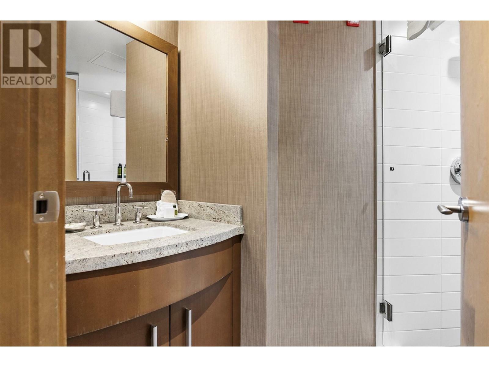 REVELSTOKE, British Columbia, V0E 2S0, CA, 1 Bedroom Bedrooms, ,2 BathroomsBathrooms,Residential,For Sale,1837382